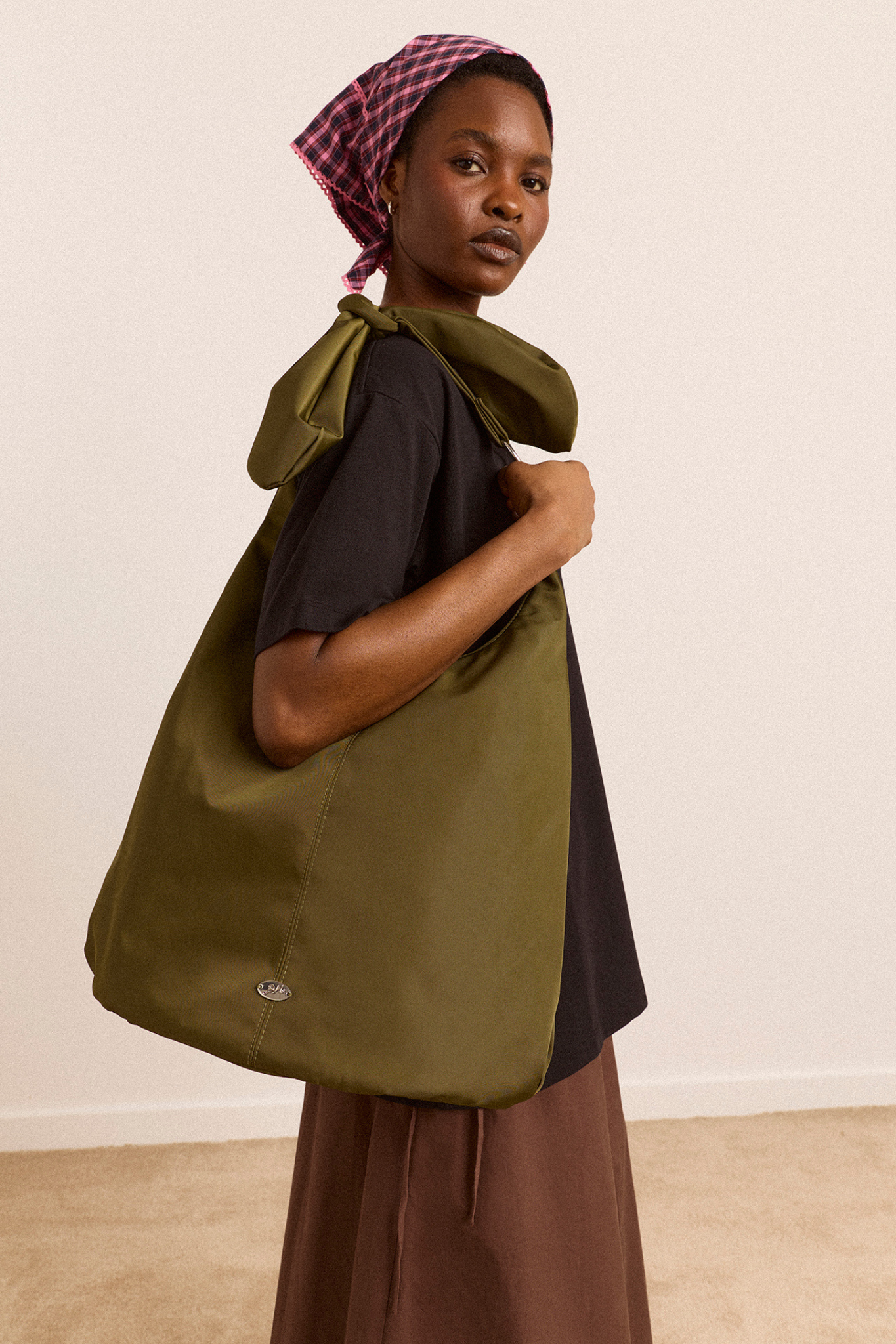 GENE OVERSIZED BAG - OLIVE