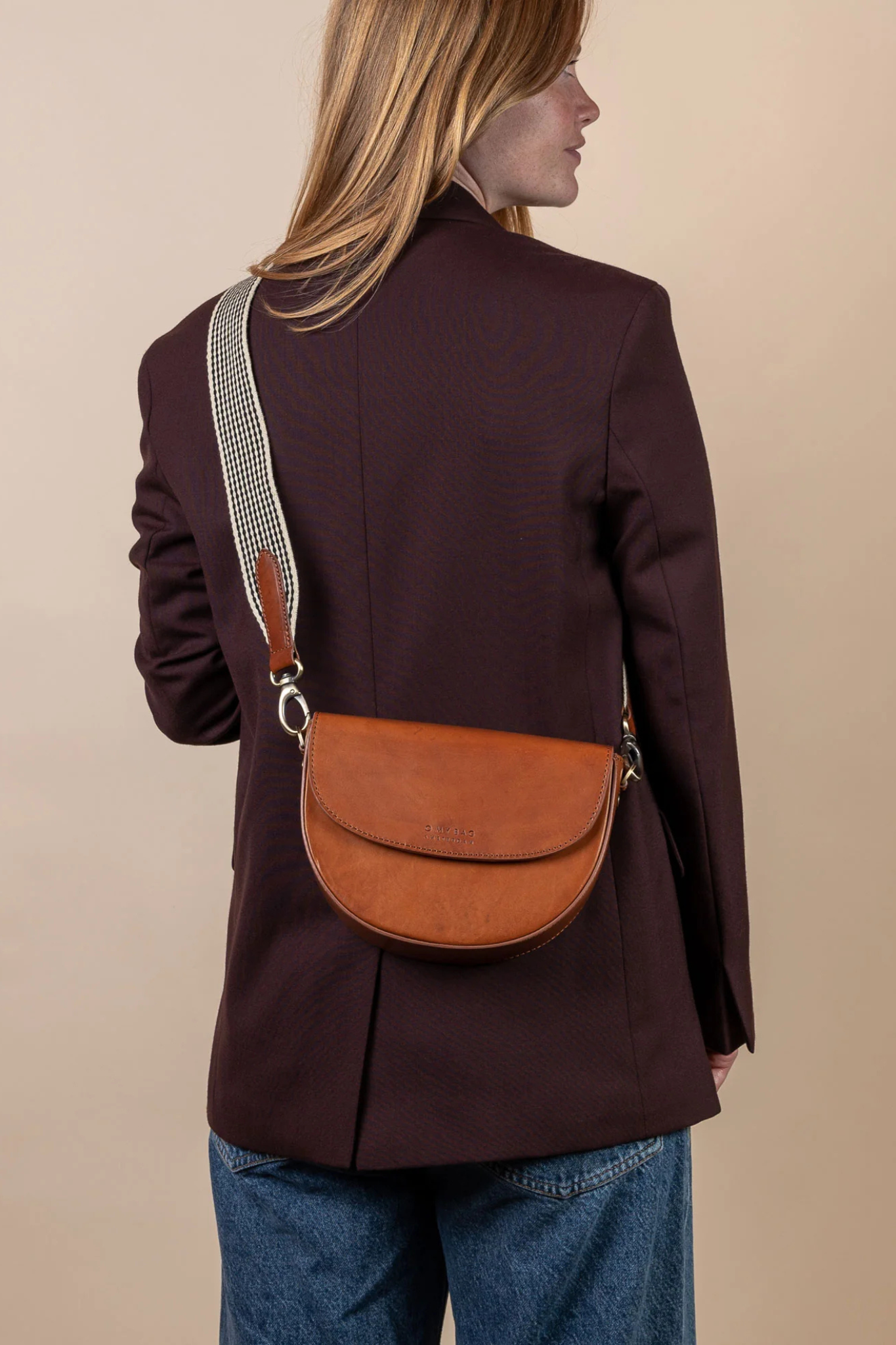 O MY BAG ava bag in cognac leather. Front view