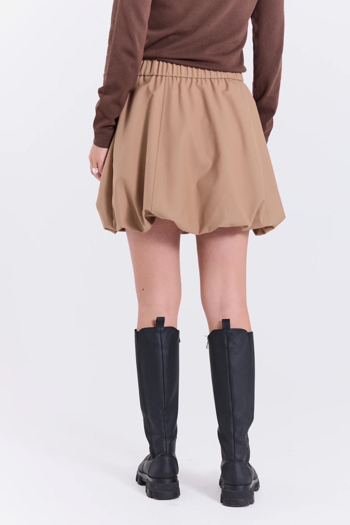 JUSTINA SHORT BUBBLE HEM SKIRT - WARM BEIGE