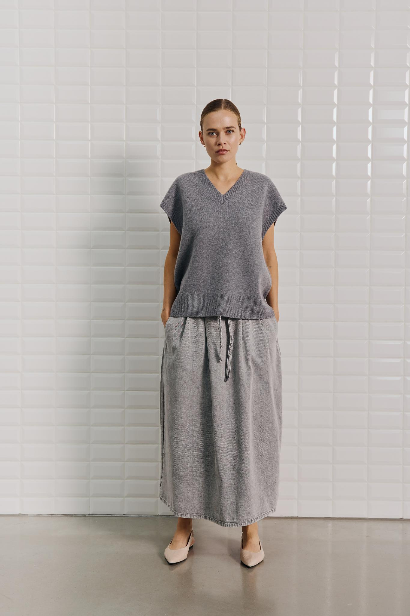 COOPER V-NECK KNITWEAR - GREY MELANGE