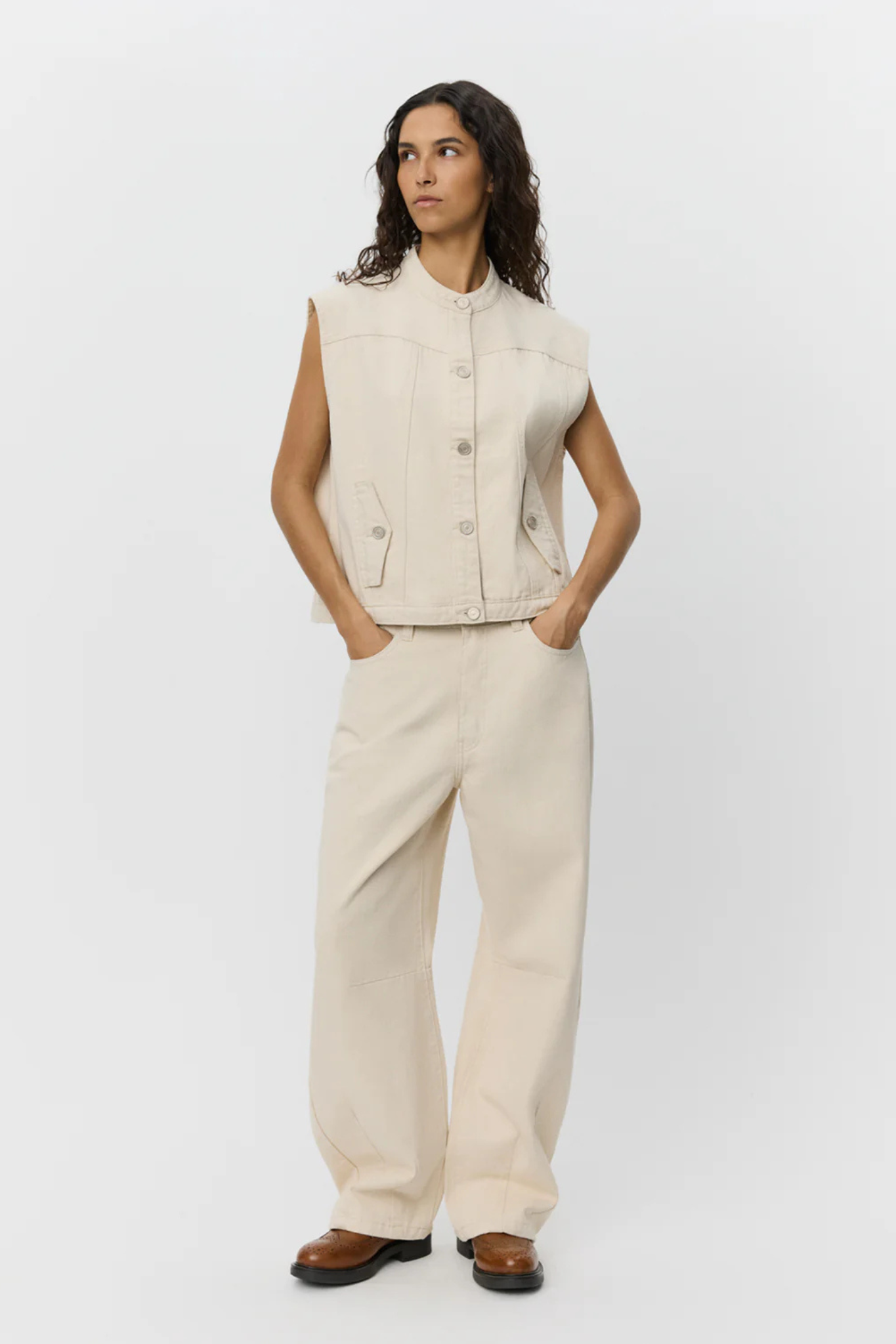 DANA VEST - OFF WHITE