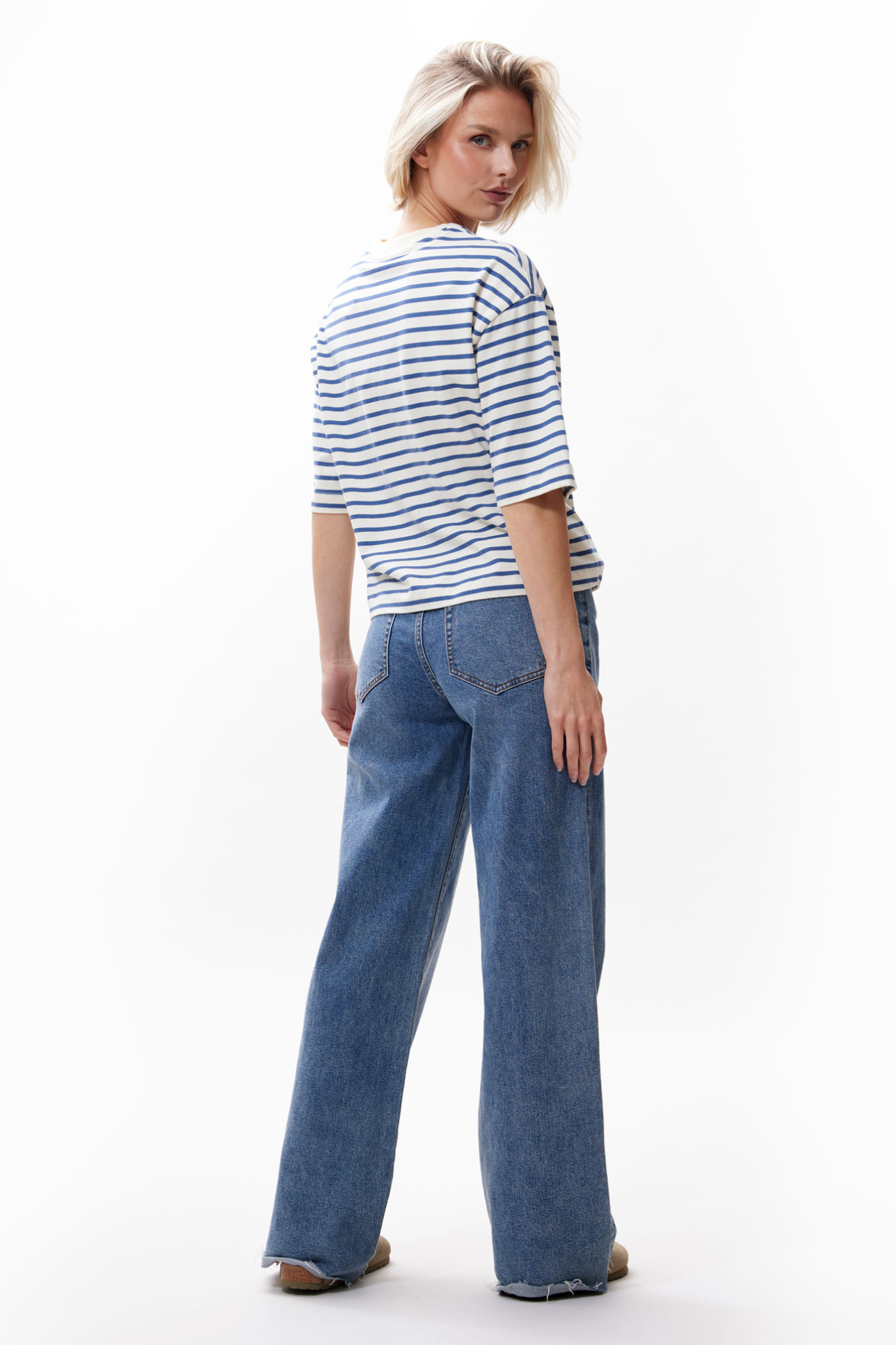 STRIPED LOOSE FIT T-SHIRT - BIJOU BLUE