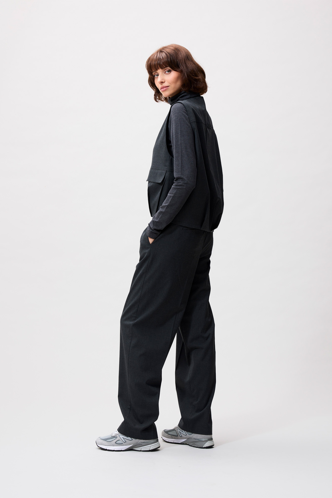 PINSTRIPE BODYWARMER VEST - DARK GREY MELANGE