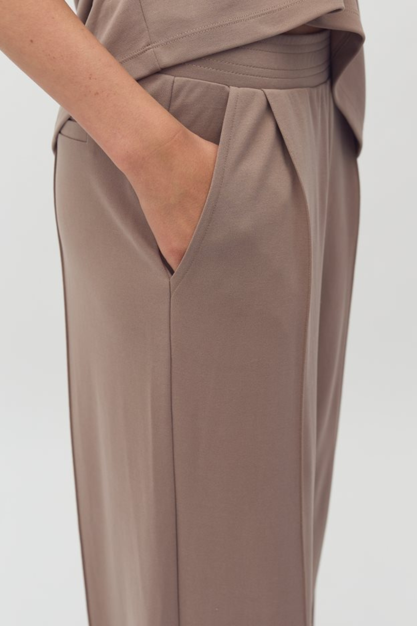 CHRISTIANE BOSKO LUXE PANTS - ISLAND FOSSIL
