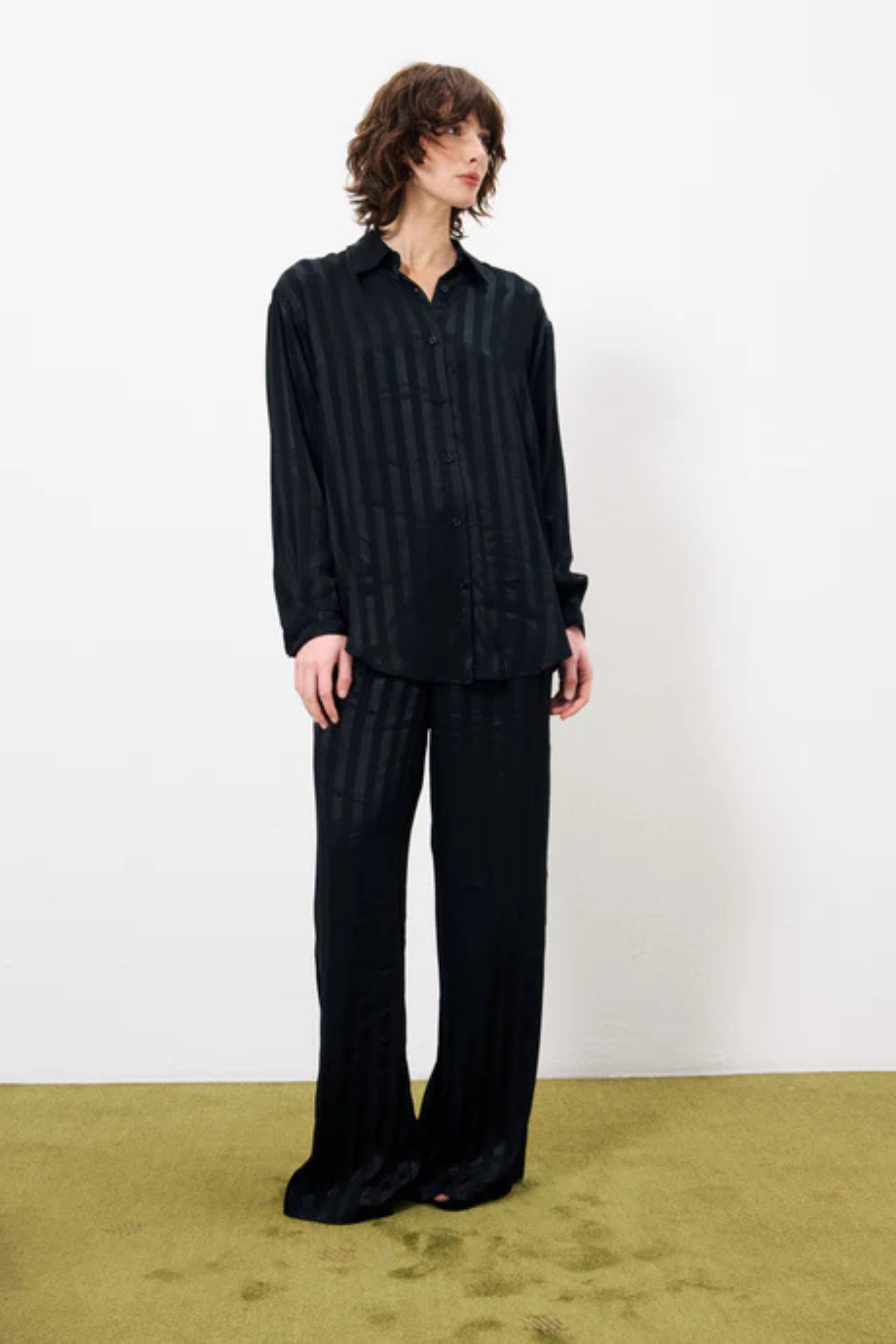 CARLA SHIRT - BLACK