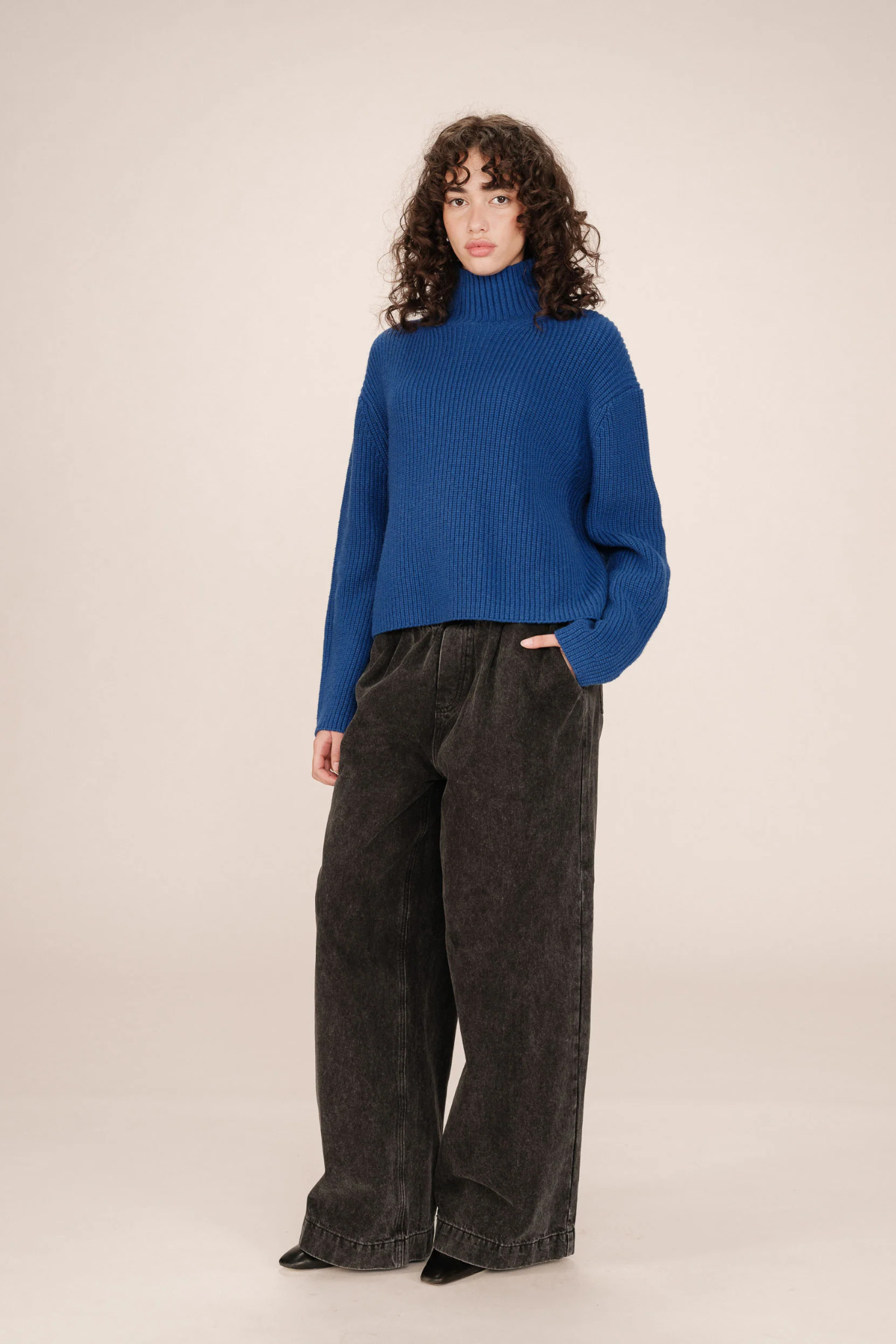 SAGAN SWEATER - BLUE COBALT