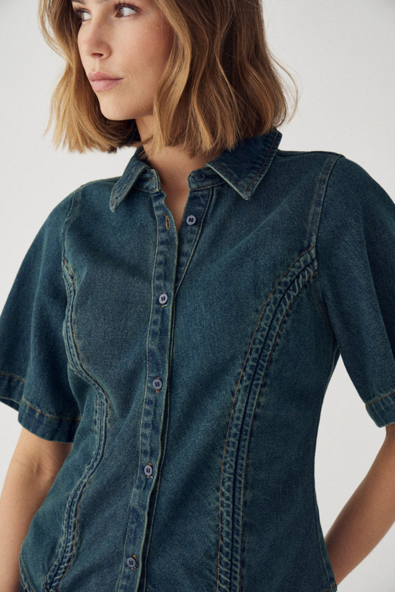 MICAIAH SS BLOUSE - VINTAGE BLUE WASH