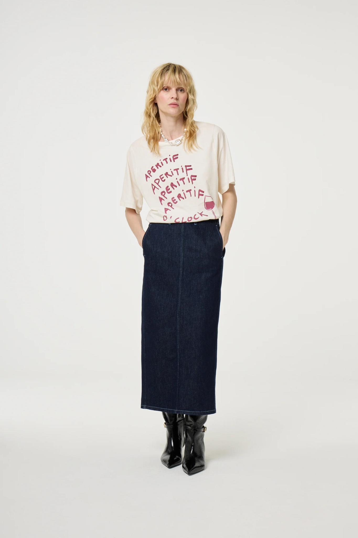 ROSE WINE T-SHIRT - COSY WHITE