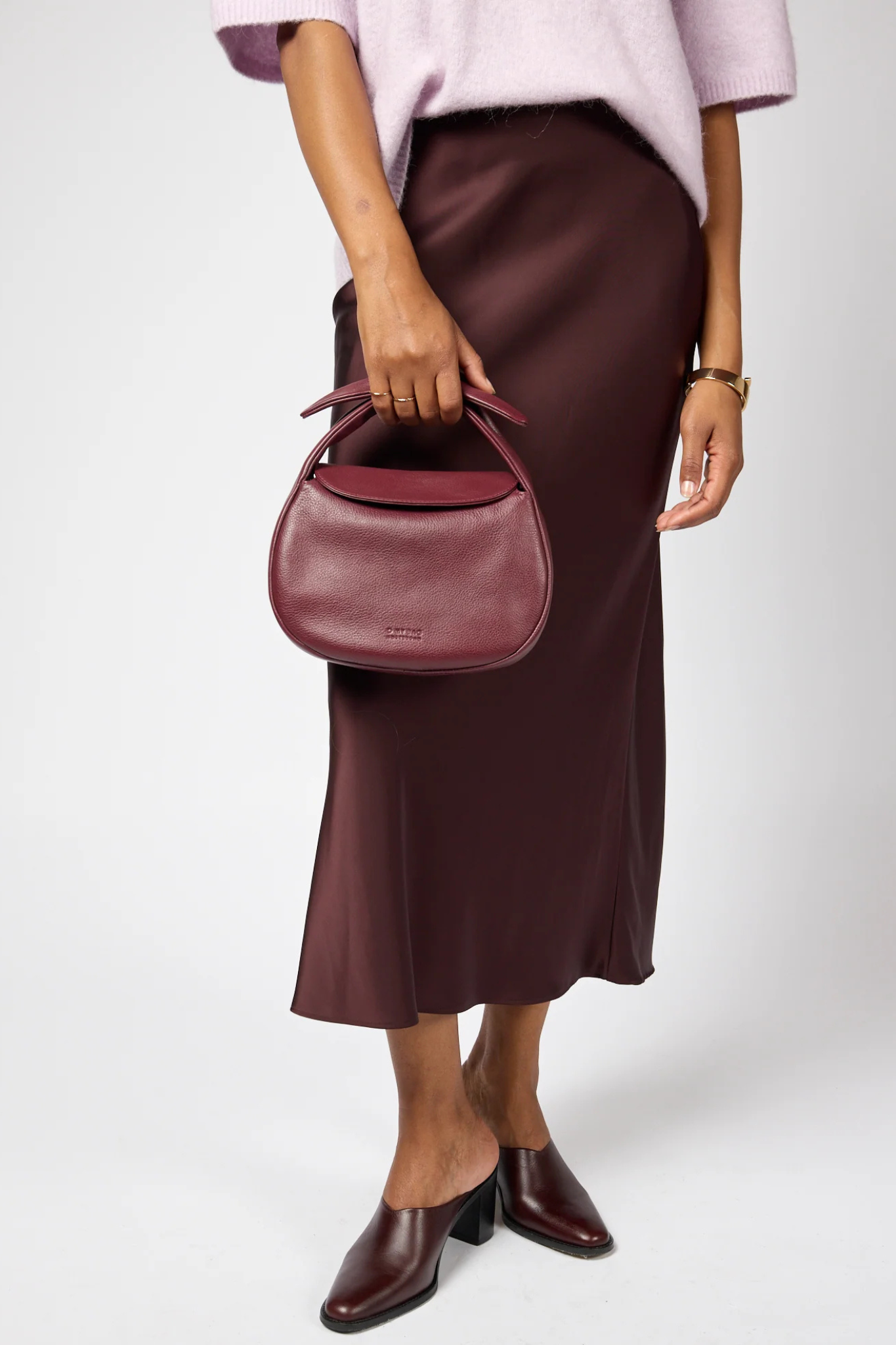 COCO CROISSANT - DARK CHERRY SOFT GRAIN