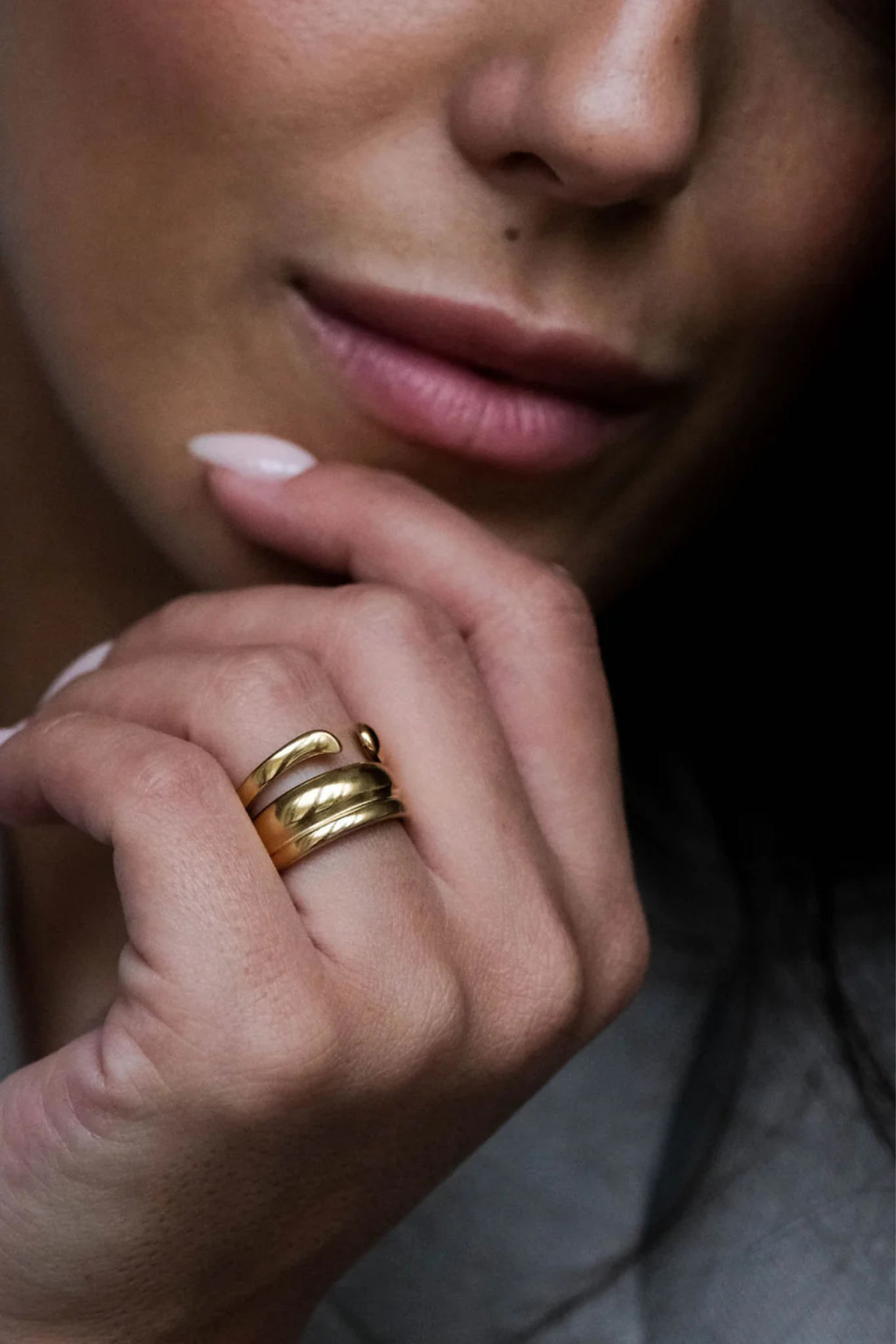 Maste nathan ring in gold.