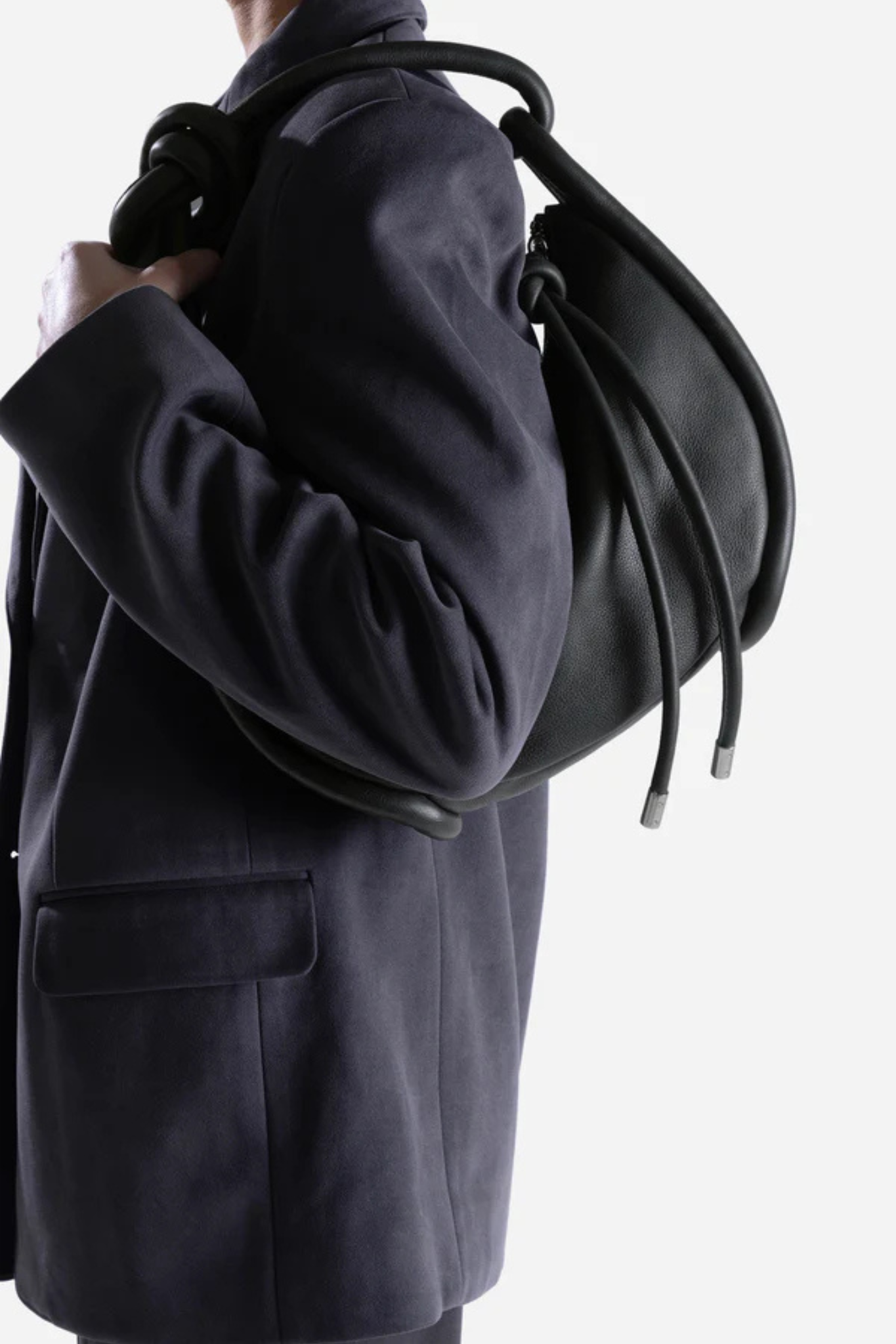MIAA GRAINY LEATHER BAG - BLACK