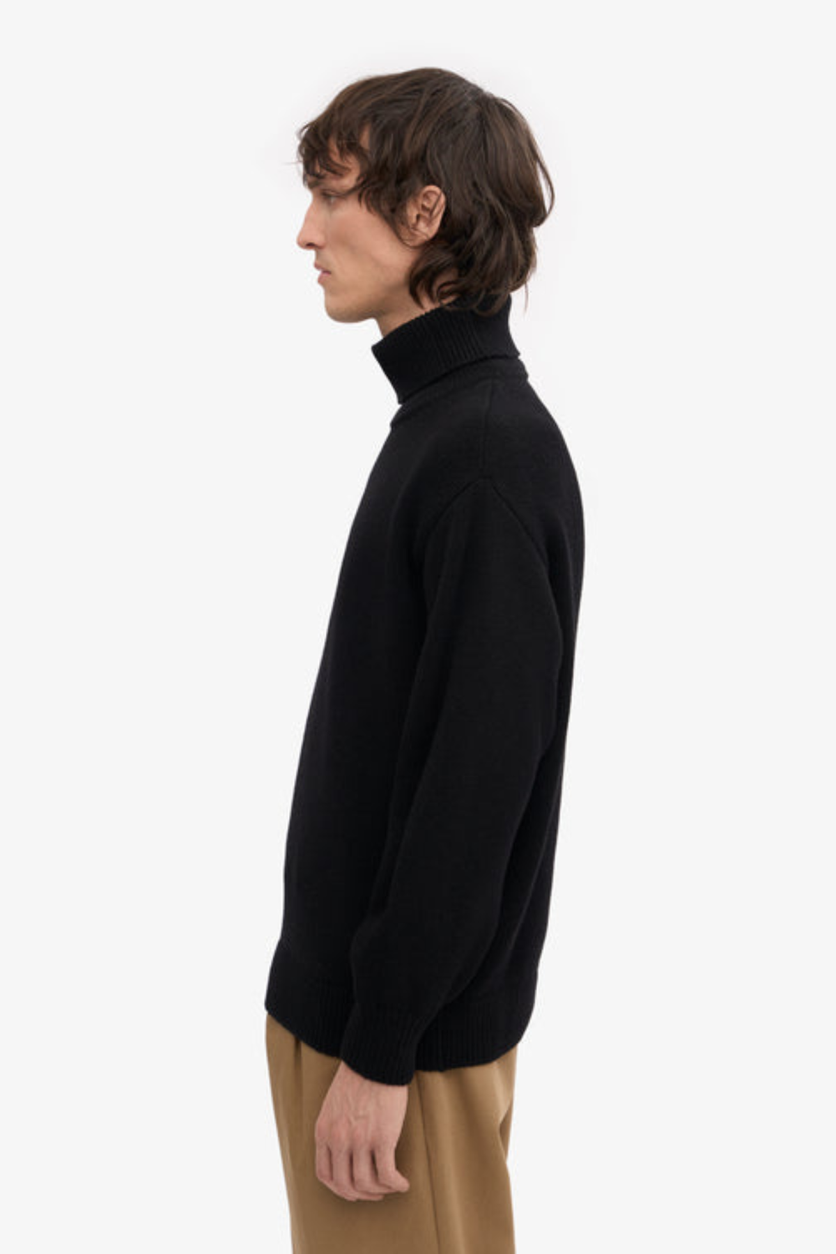 MERINO WOOL TURTLENECK - DEEP BLACK