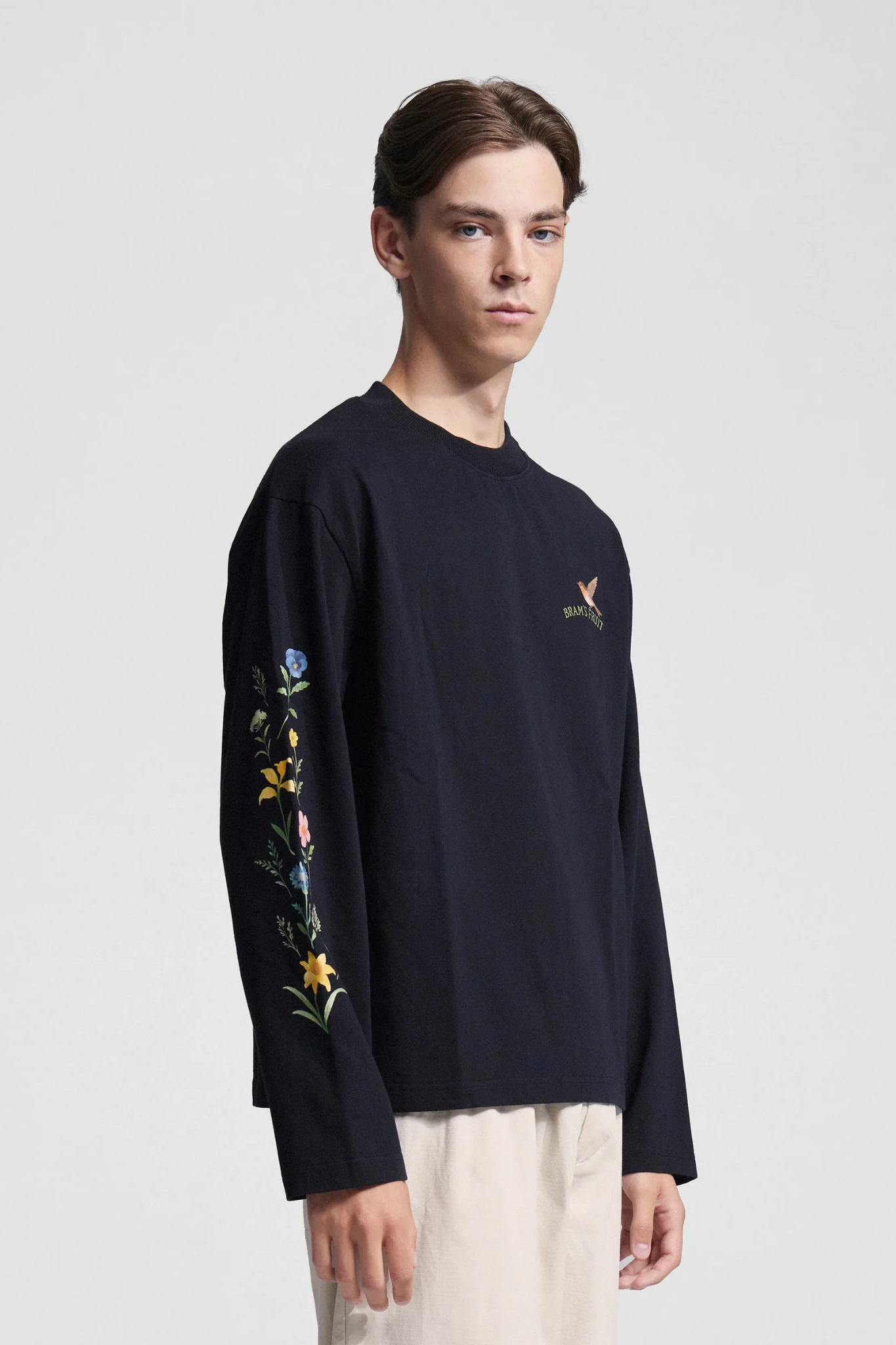 ROBIN LONGSLEEVE T-SHIRT - BLACK