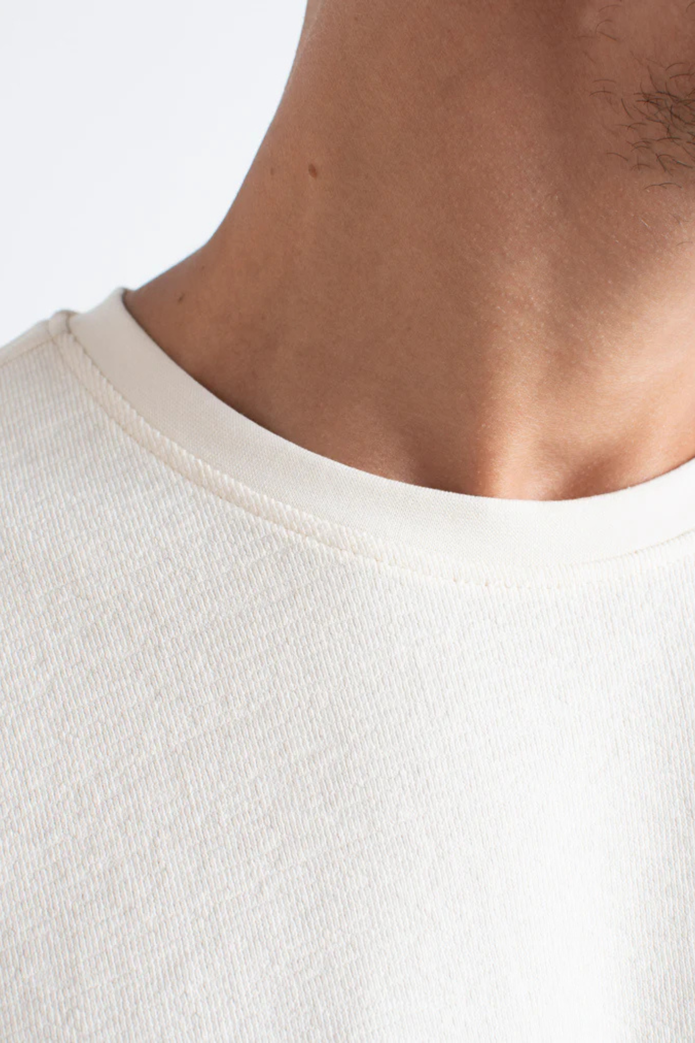 CALTON STRUCTURED T-SHIRT - ECRU