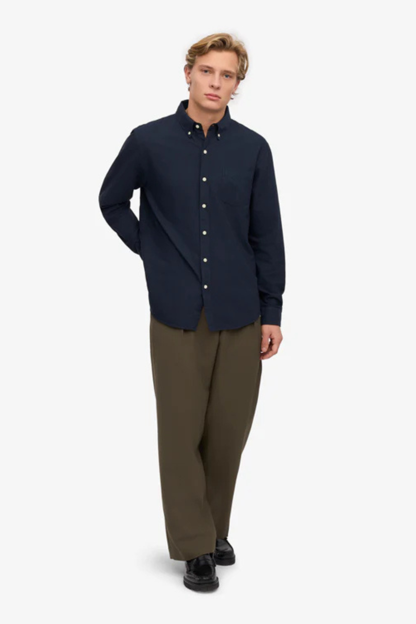ORGANIC BUTTON DOWN SHIRT - NAVY BLUE