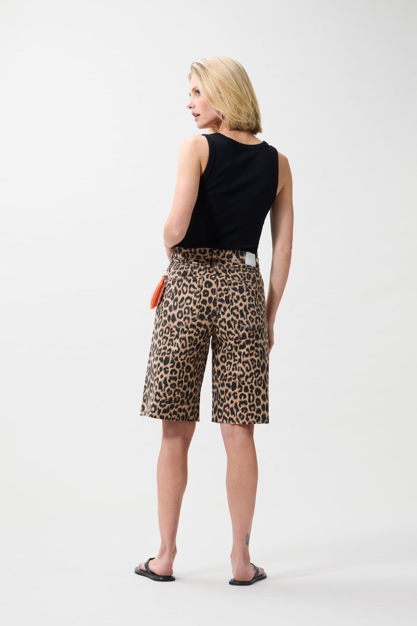 LOOSE FIT LEOPARD SHORTS - GREY MORN