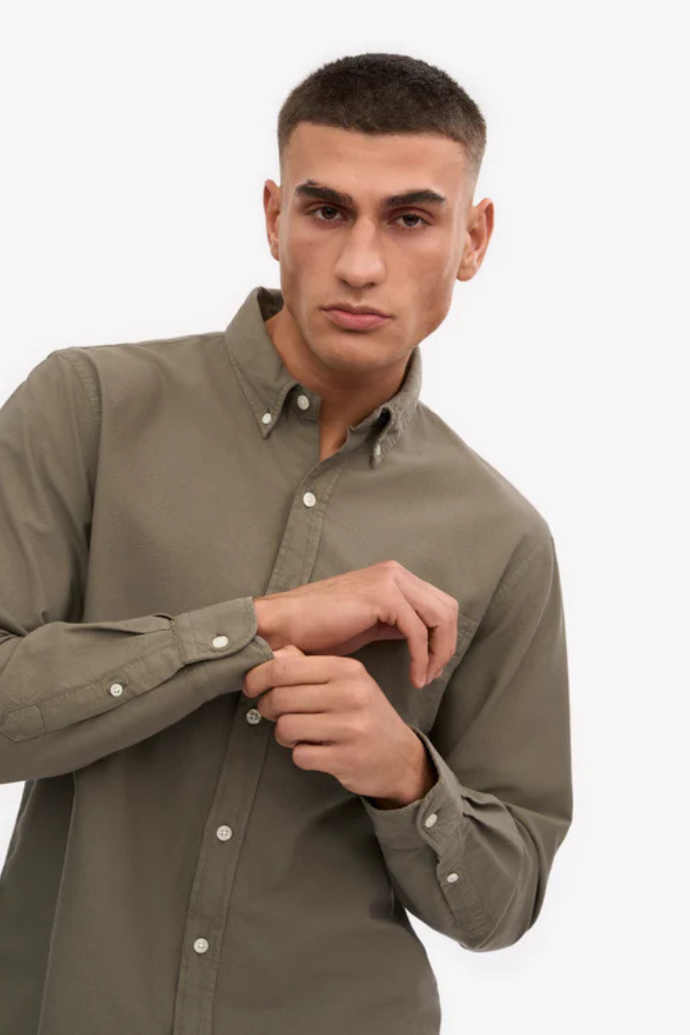 ORGANIC BUTTON DOWN SHIRT - DUSTY OLIVE