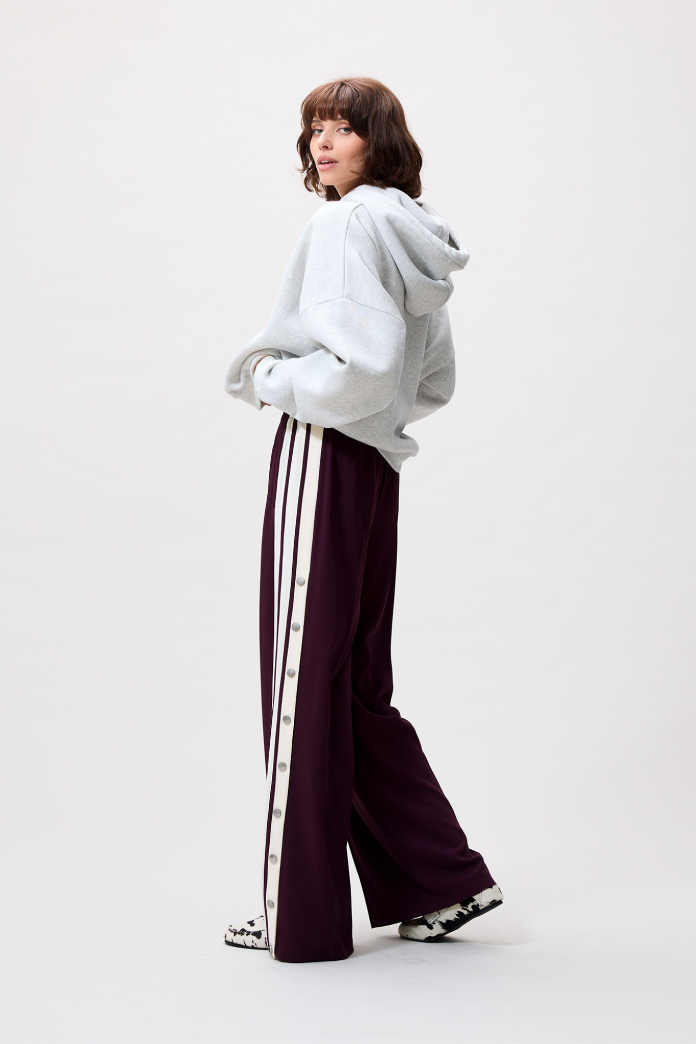 SIDE BUTTON TRACKSUIT TROUSERS - WINETASTING