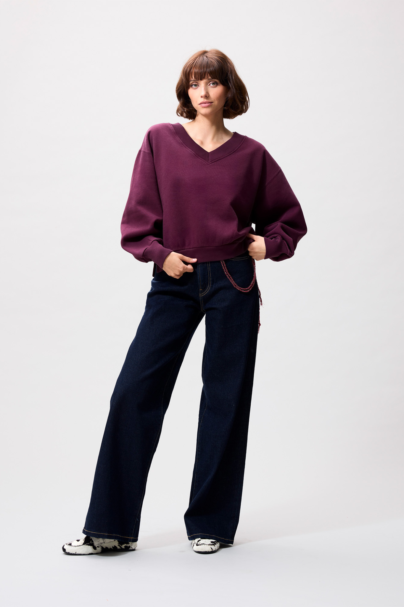 SWEATER WITH VNECK - WINETASTING