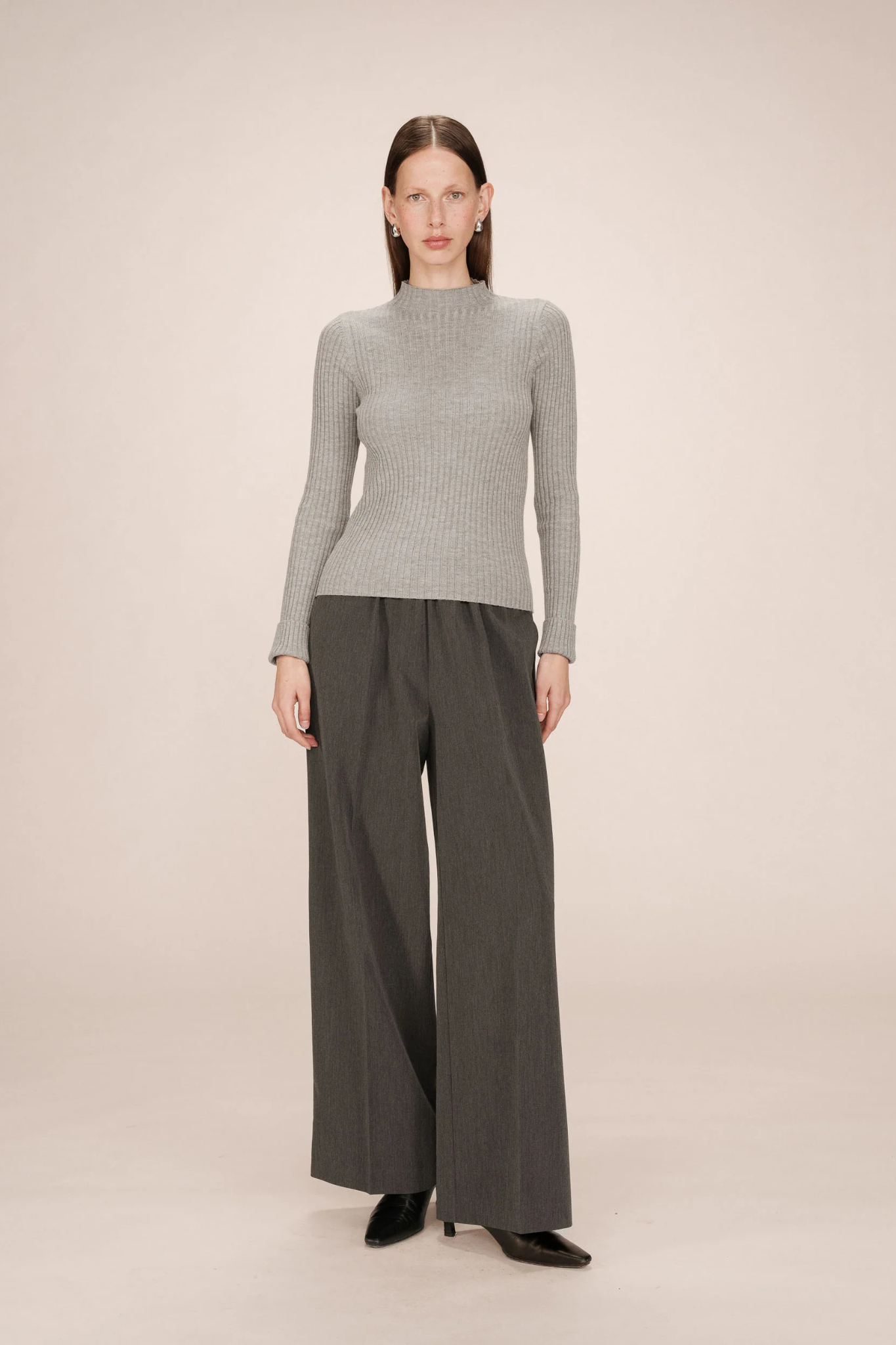 SATURDAY PULLOVER - GREY