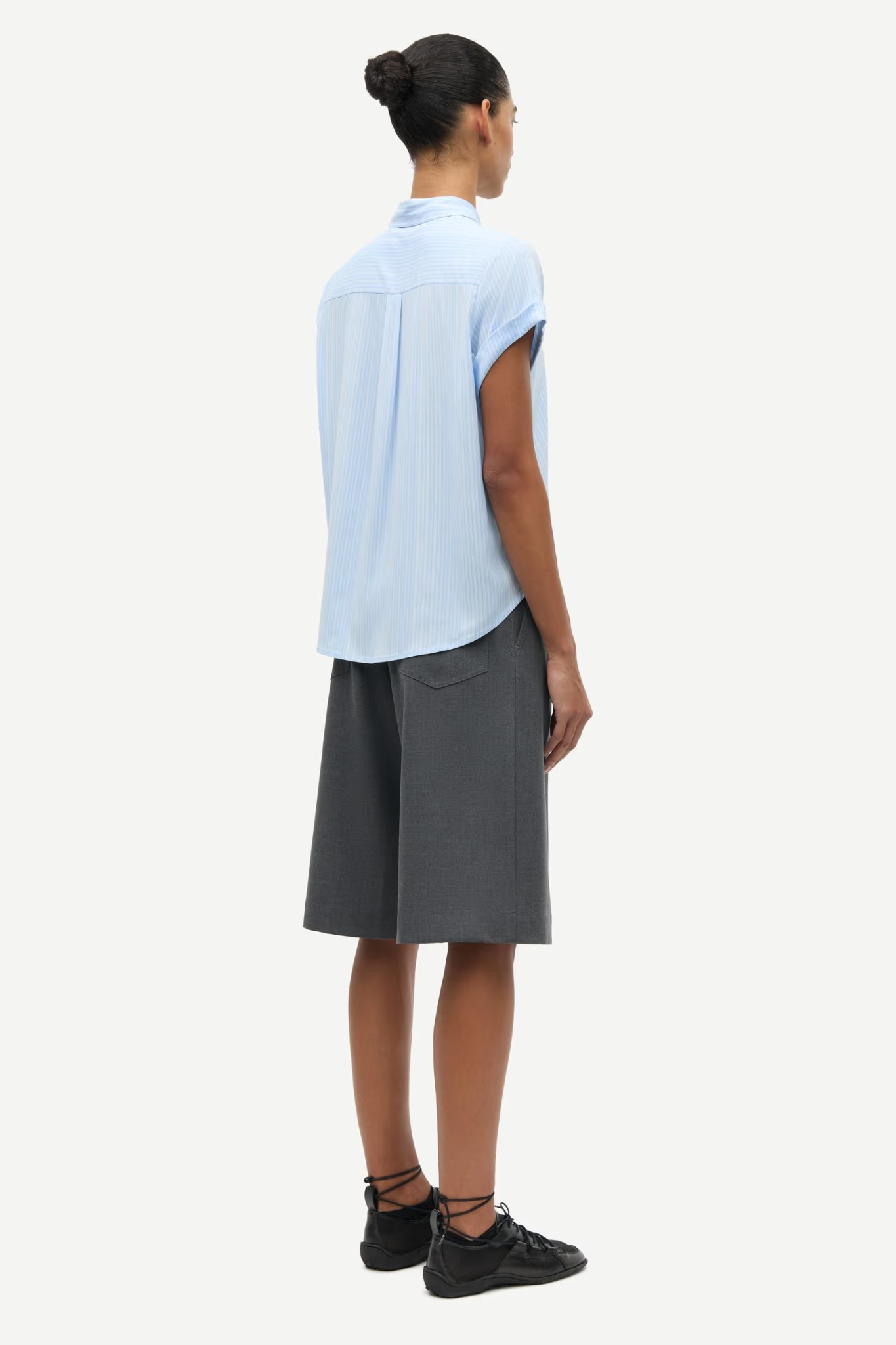 HARPER PLEAT SHORTS - BLUE SHADOW