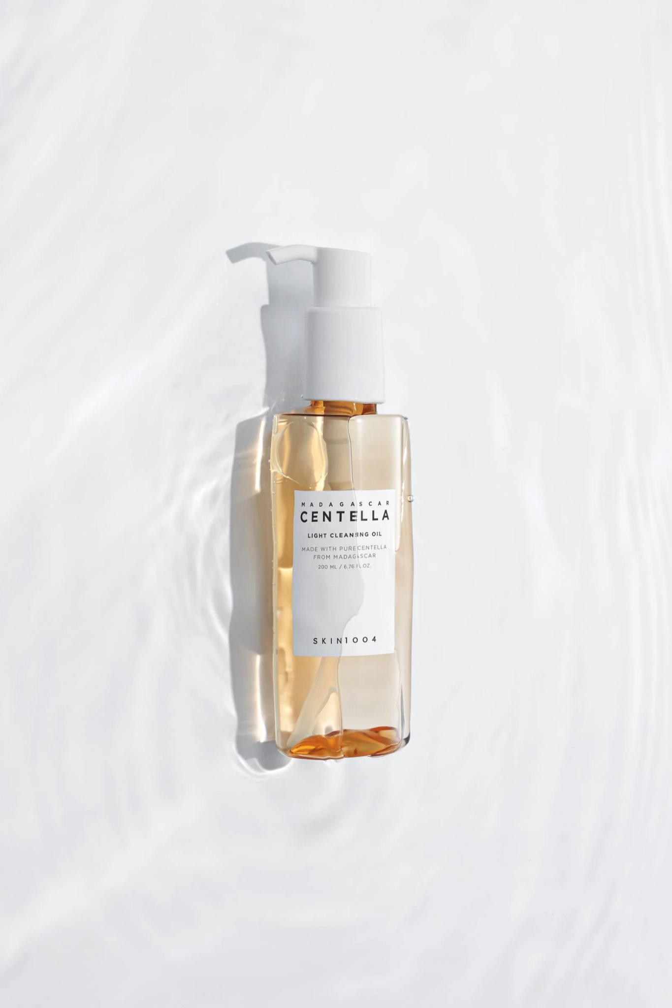 MADAGASCAR CENTELLA LIGHT CLEANSING OIL 200ML