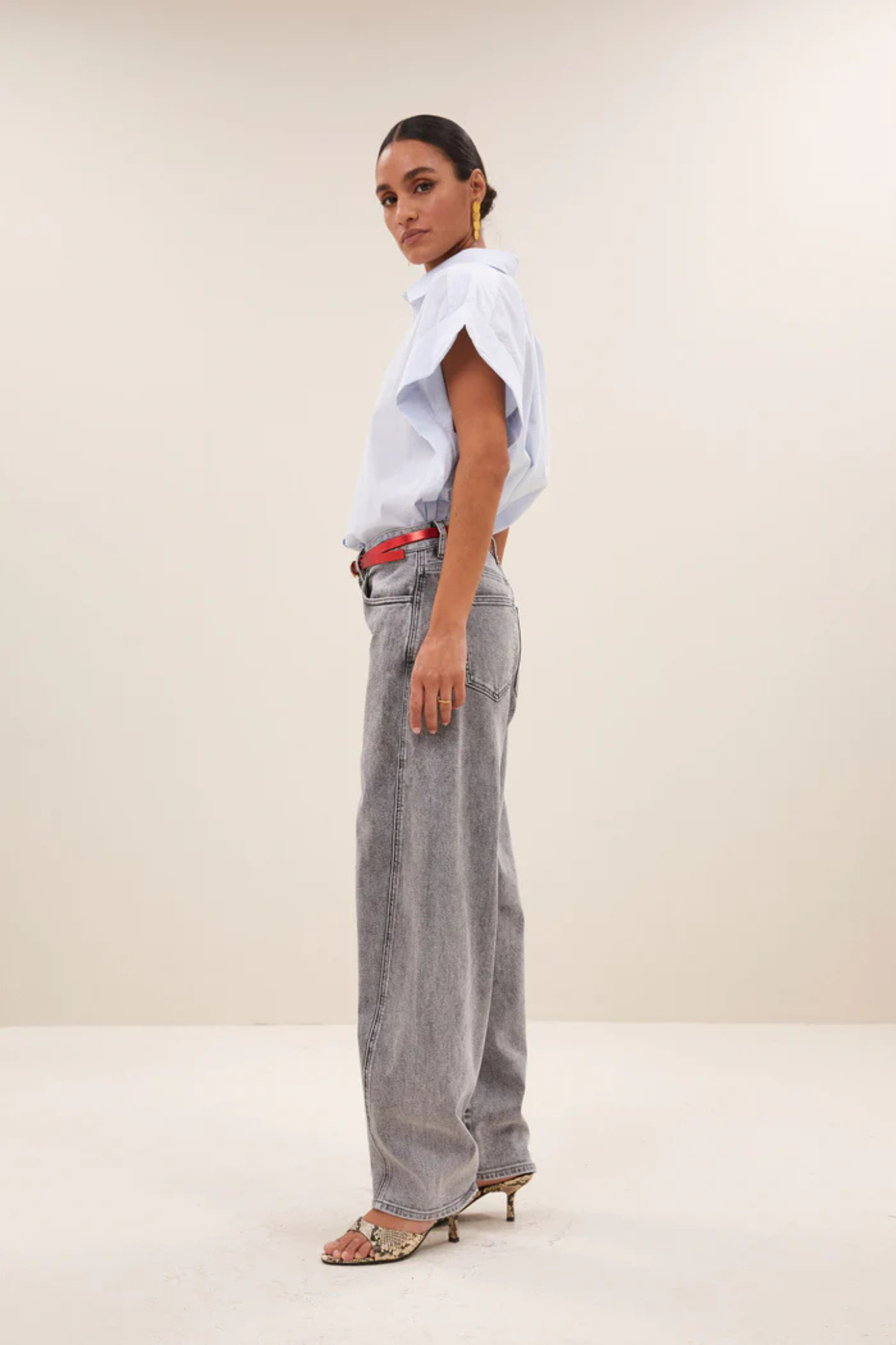 PIXIE CHAMBRAY BLOUSE - LIGHT BLUE