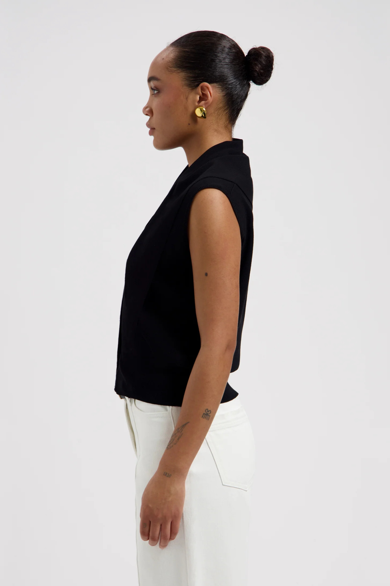 NIKA SCARF TOP - BLACK