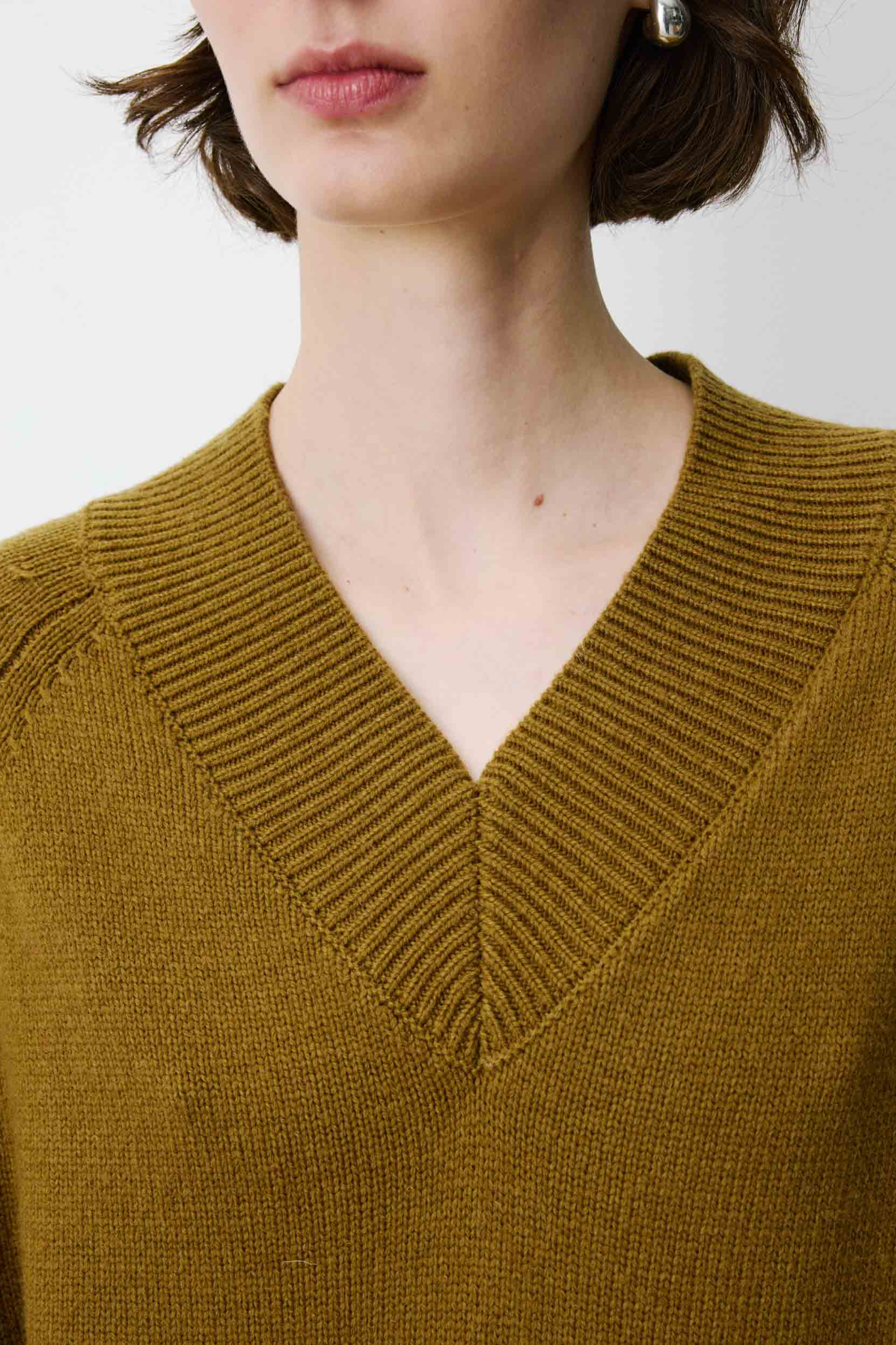 ALDEN PULLOVER - OLIVE