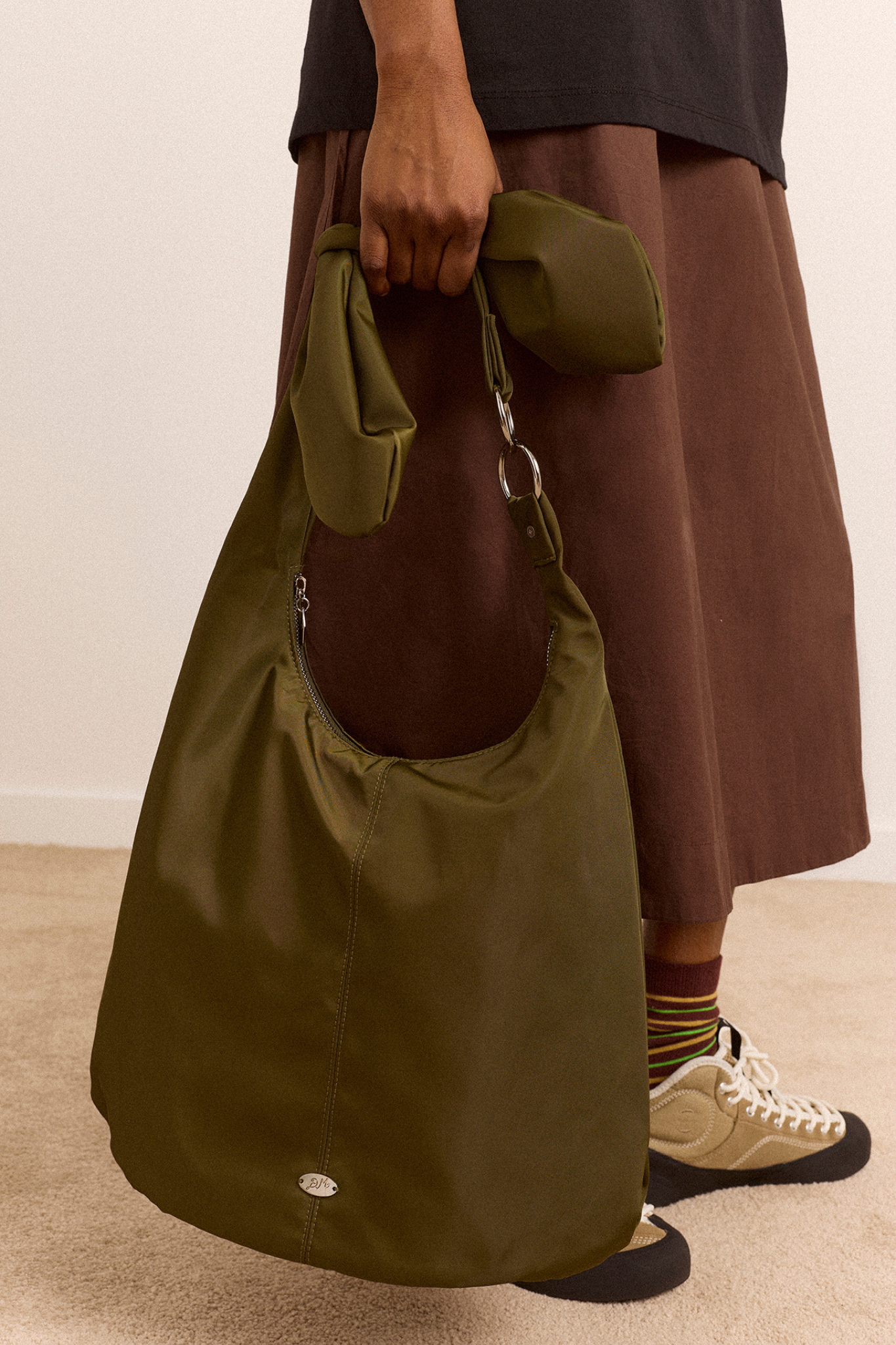GENE OVERSIZED BAG - OLIVE