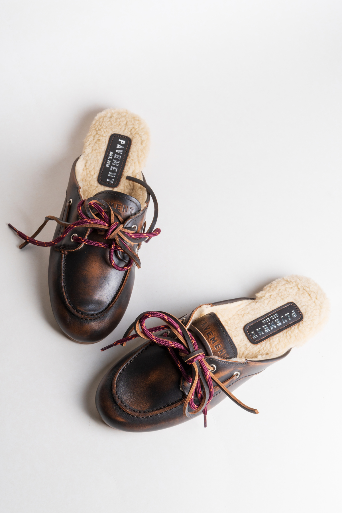 YASMA LACE FUR SHOES - DARK BROWN VINTAGE