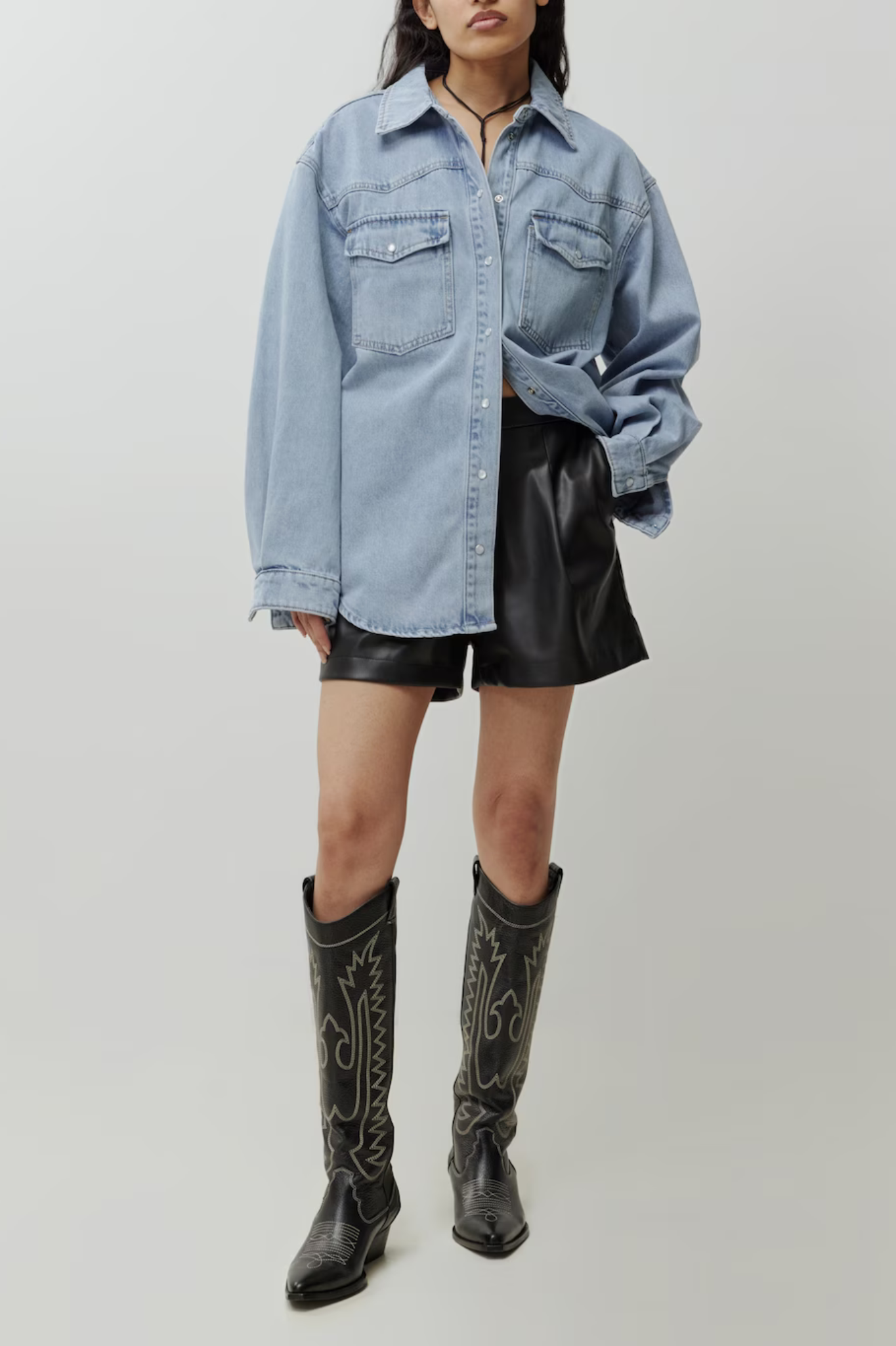 SILVIA SHORTS - BLACK