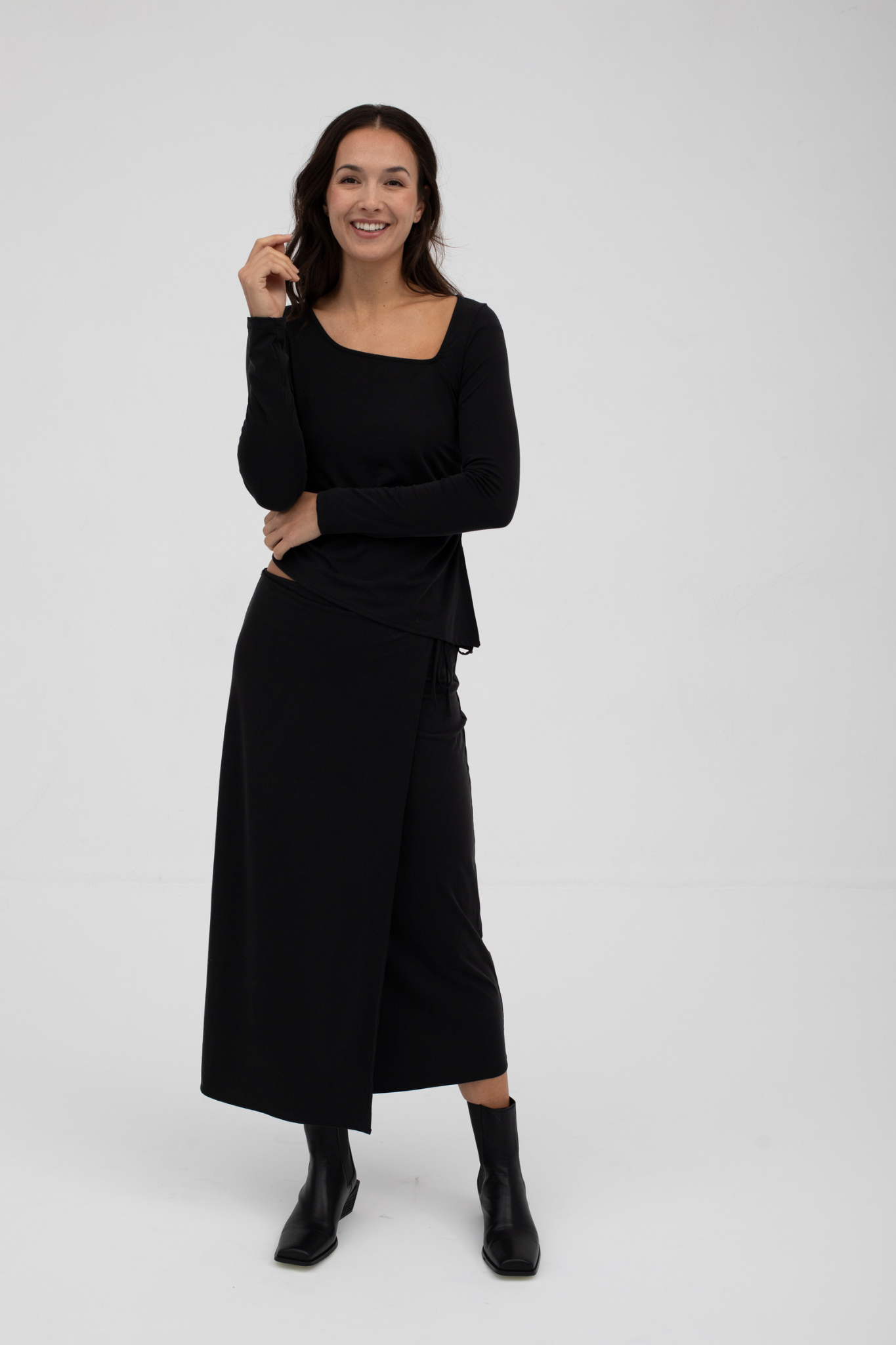 STATEN T-SHIRT - BLACK