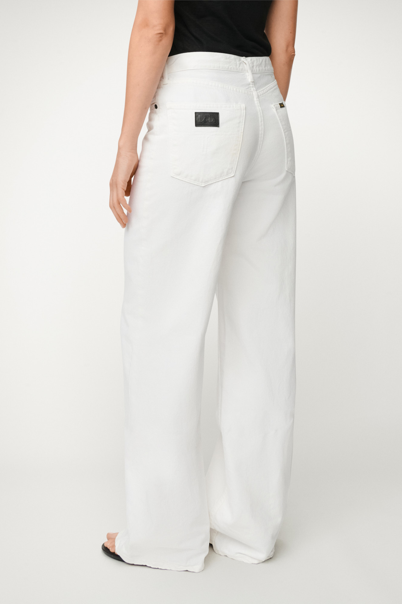 SKATER LOOSE Z JEANS - WHITE