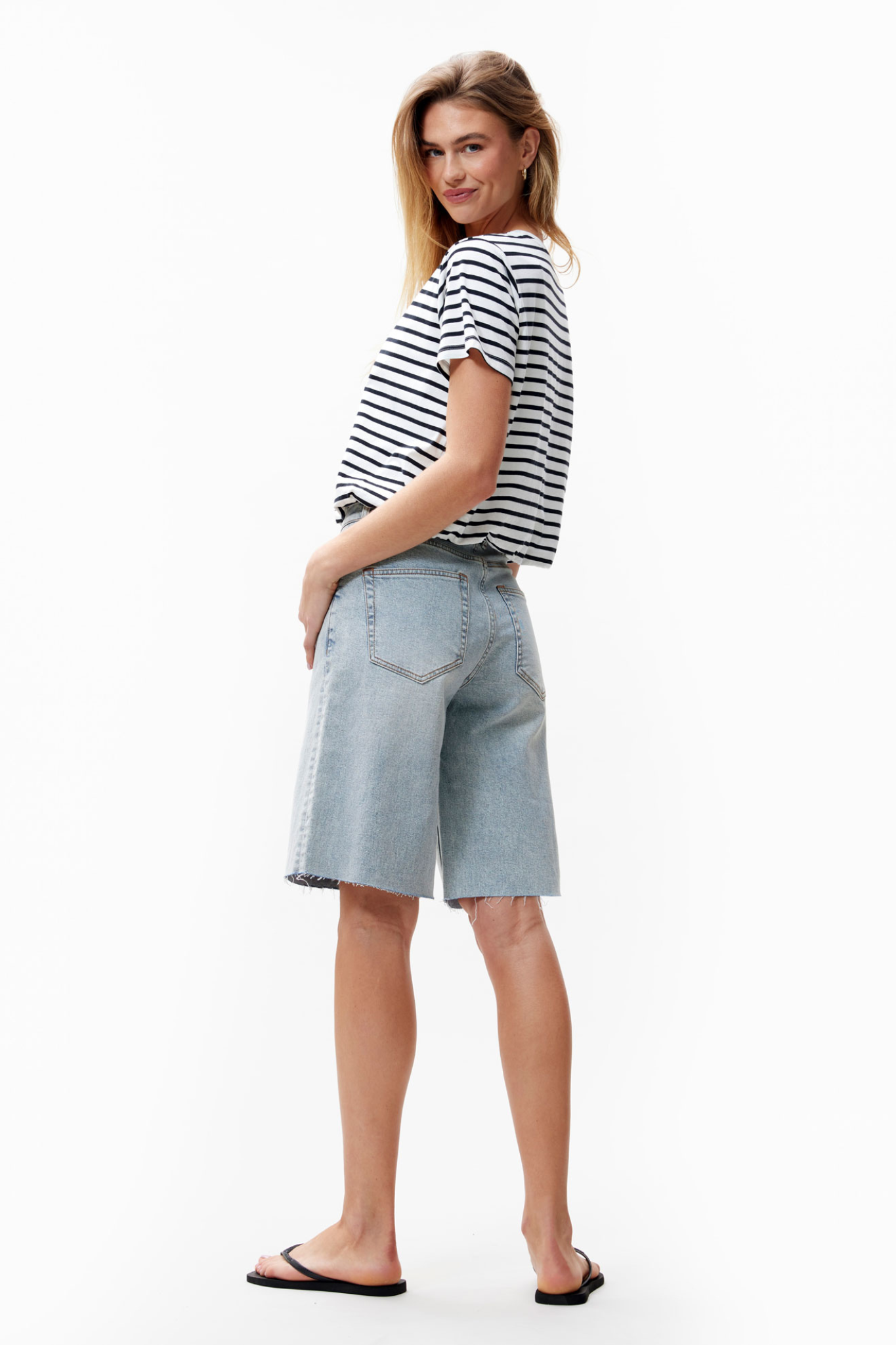 STRIPED TUCK IN T-SHIRT - BLACK