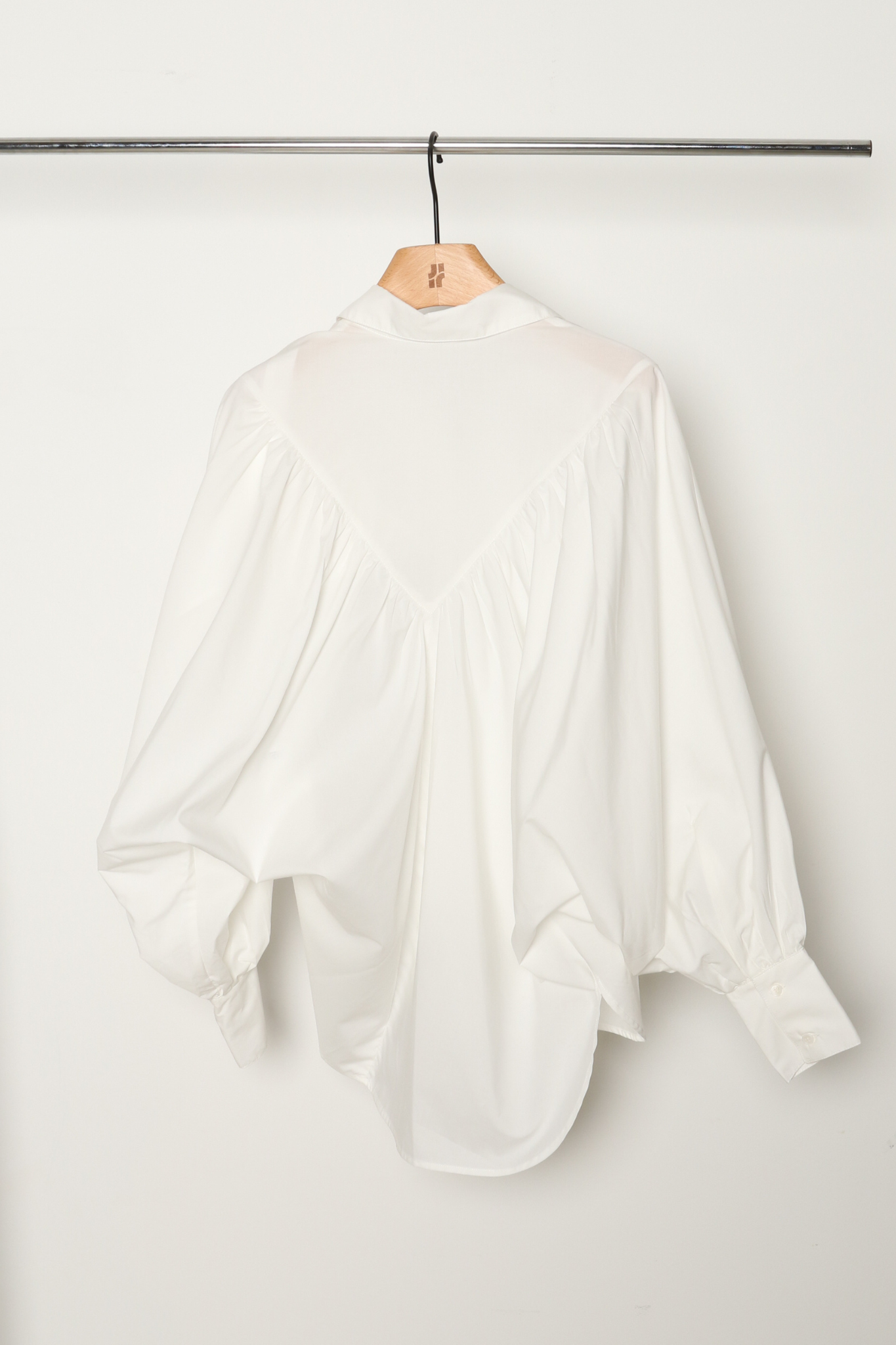 AMELYA SHIRT - WHITE