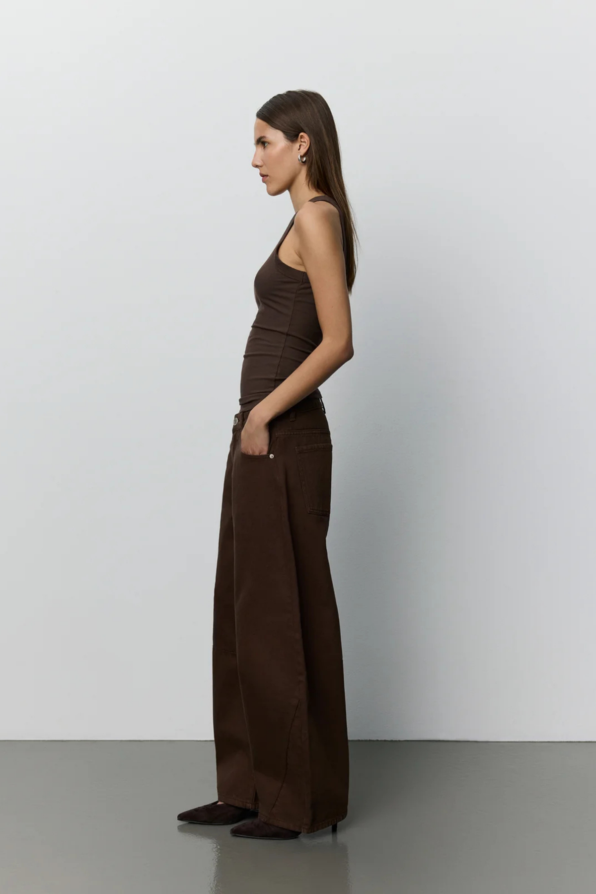 TOMAR JEANS - DARK BROWN