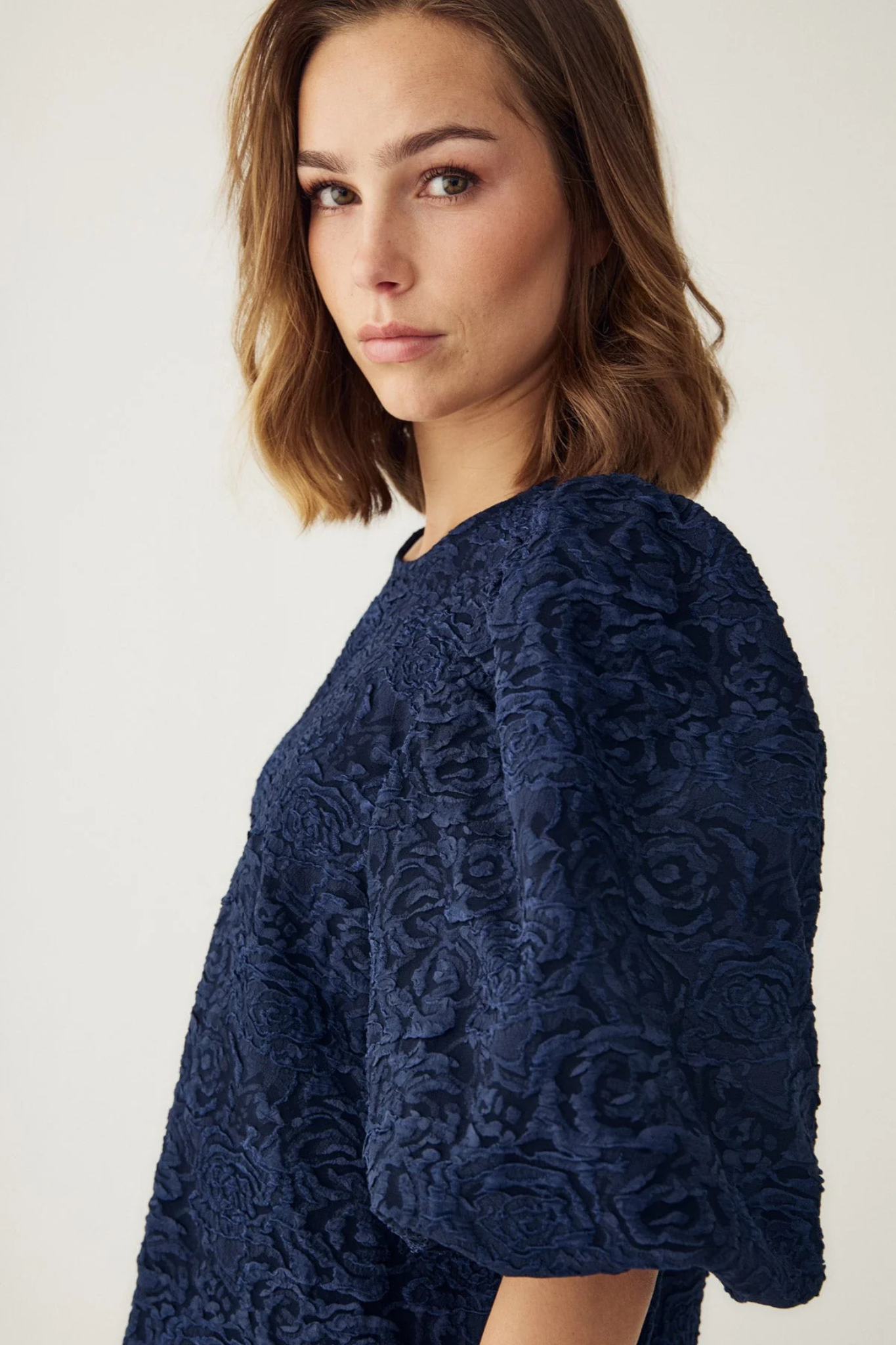 SHELLY BLOUSE - NAVY BLUE