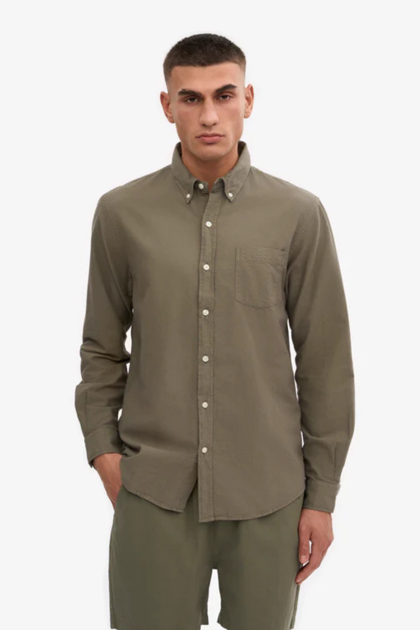 ORGANIC BUTTON DOWN SHIRT - DUSTY OLIVE