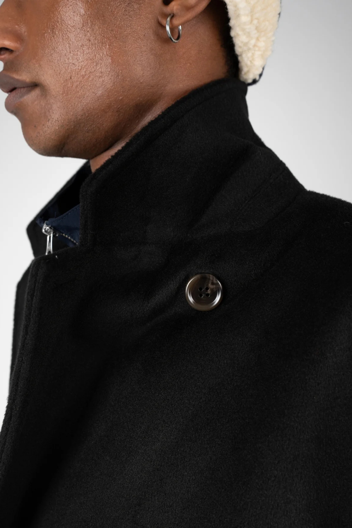 LODGE COAT - BLACK