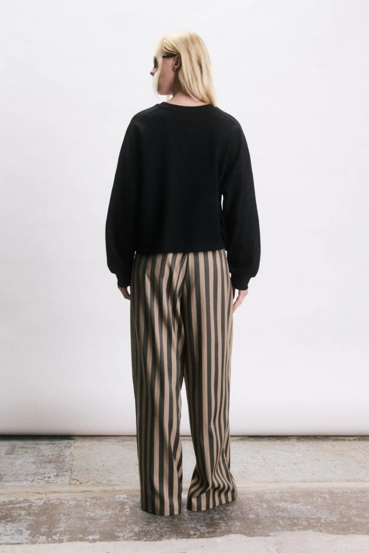 SOEN SWEATSHIRT - BLACK