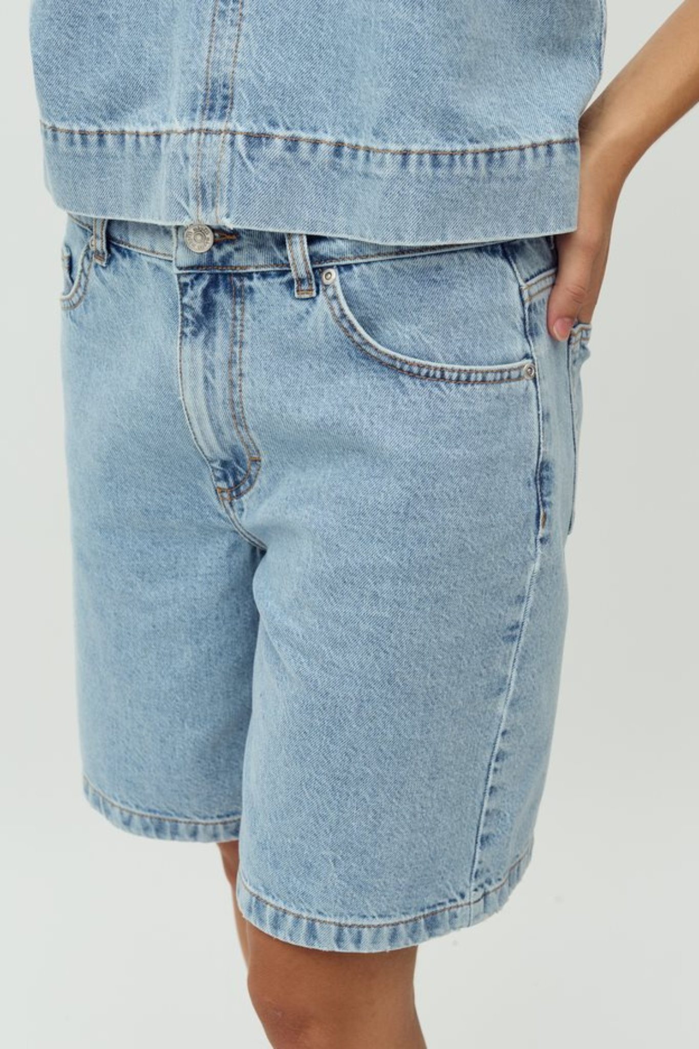SANIRA MAYAFABS SHORT - VINTAGE LIGHT BLUE