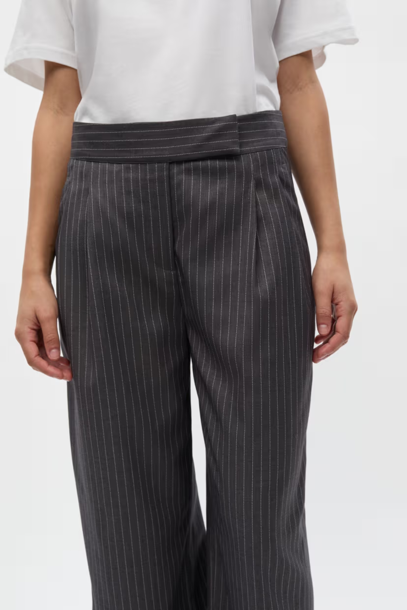 WILLA PANTS - GREY/WHITE PINSTRIPED