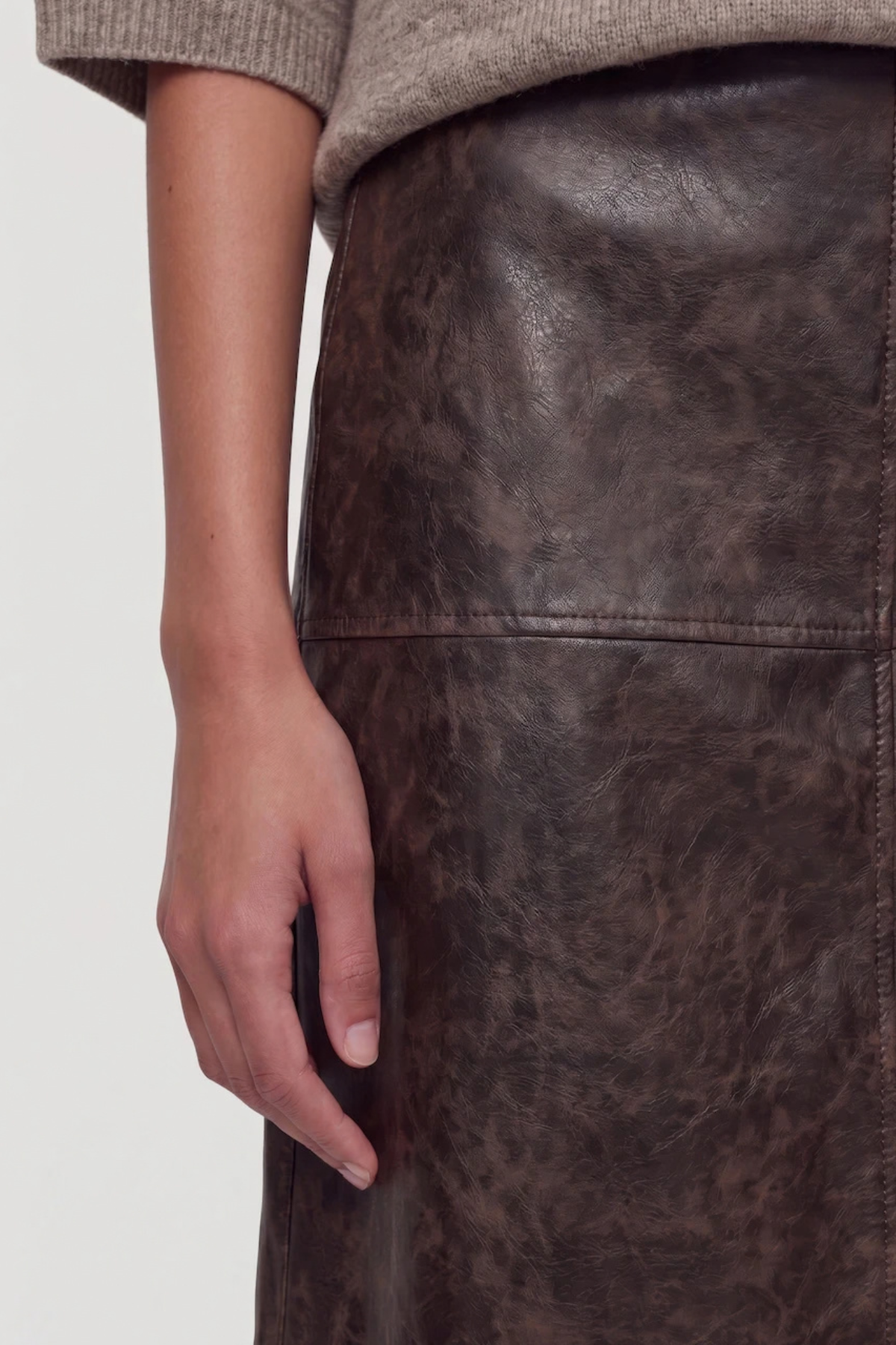 JELLA PU SKIRT - BROWN WASHED