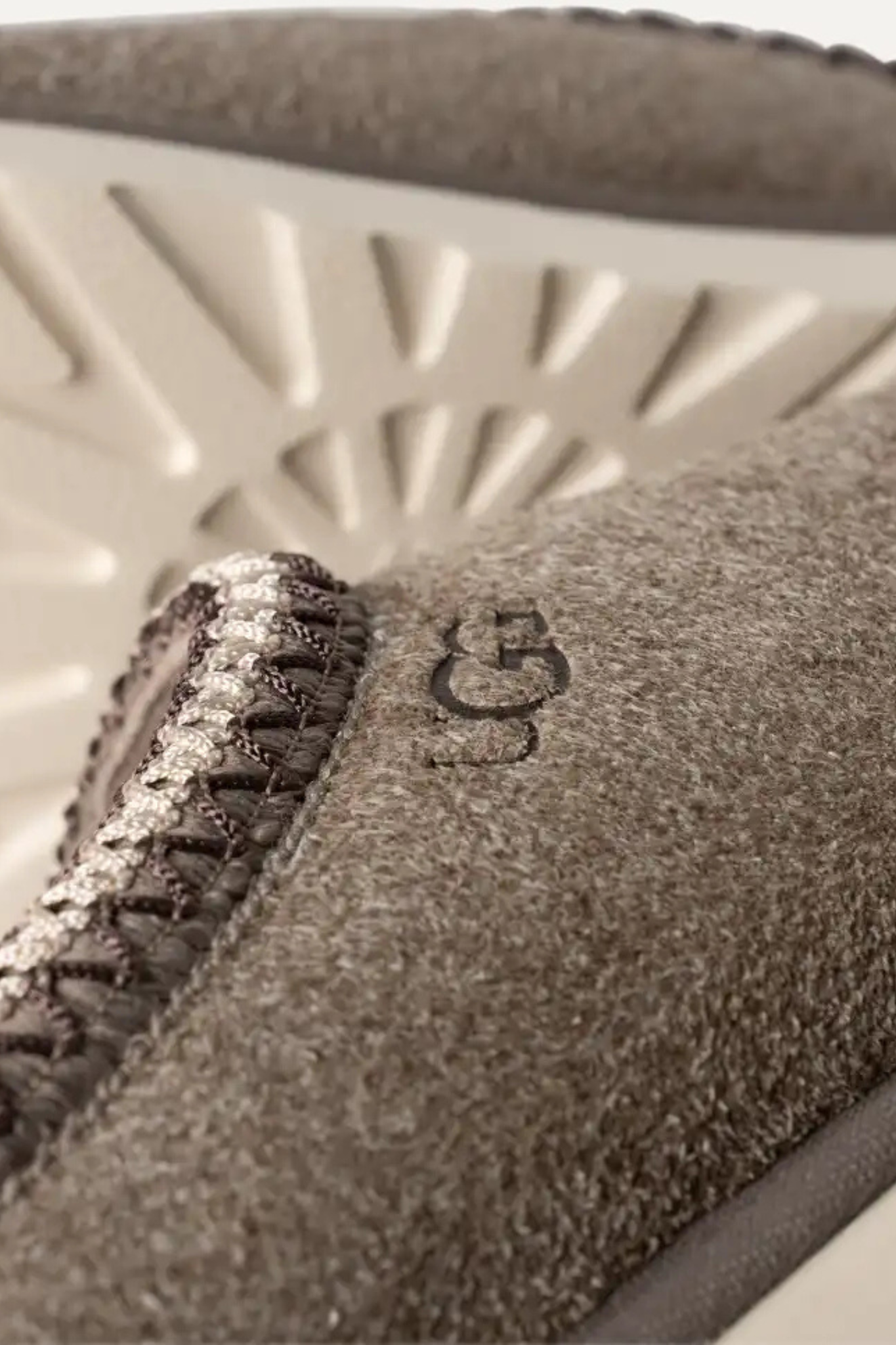 UGG man tasman shaggy suede in smoke plume. Close front view