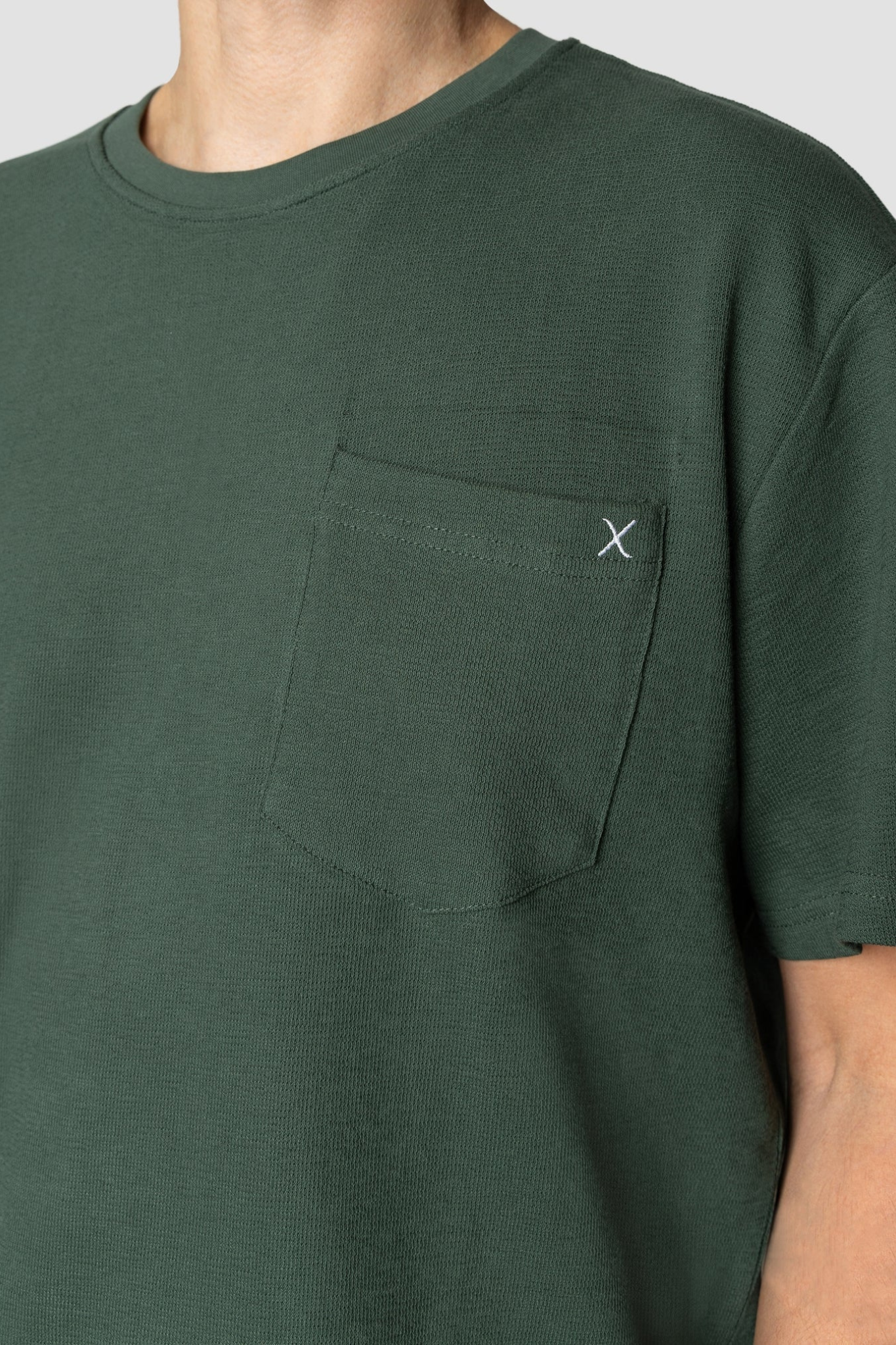 CALTON STRUCTURED TEE - DARK GREEN