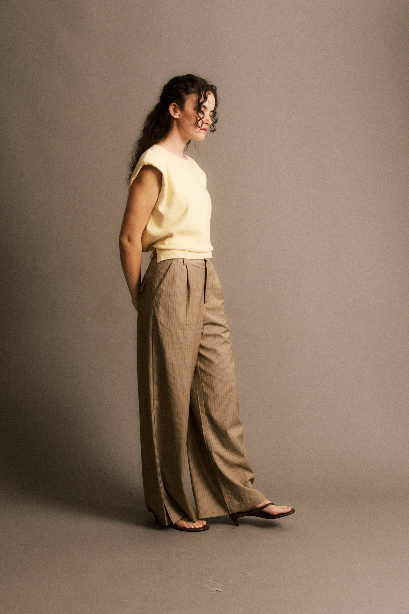 CALEB TOP - PALE YELLOW