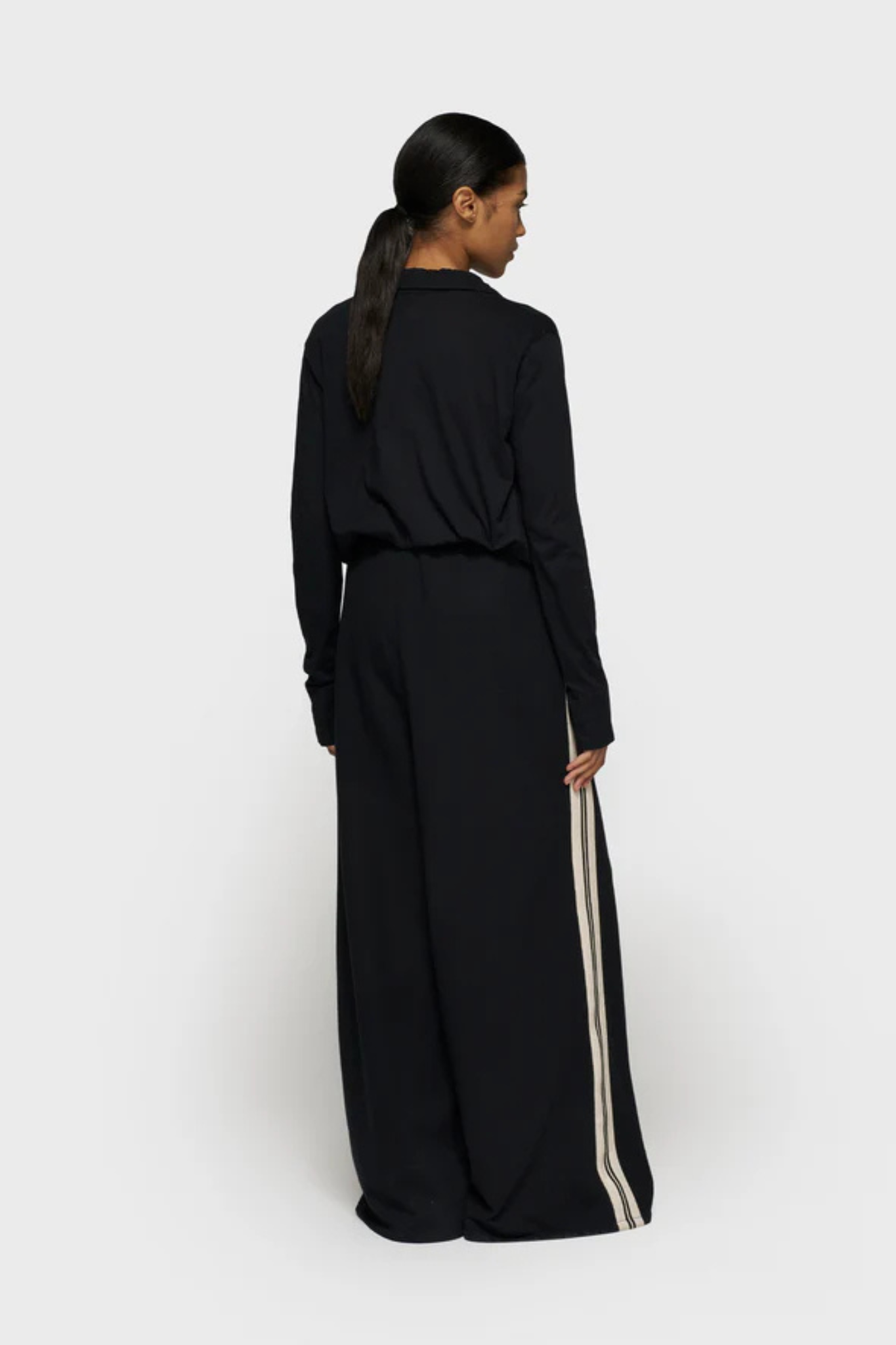 WRAP BLOUSE - BLACK