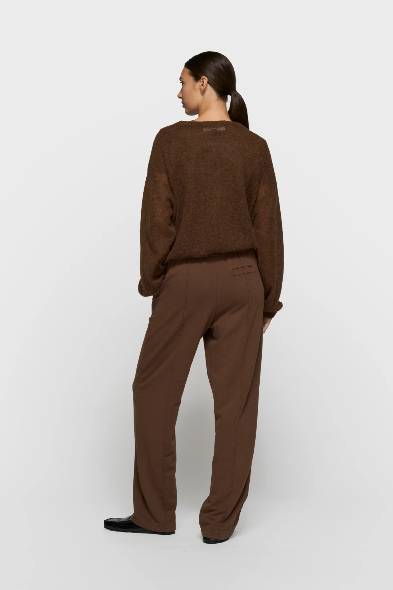 THIN KNIT SWEATER - DARK TRUFFLE
