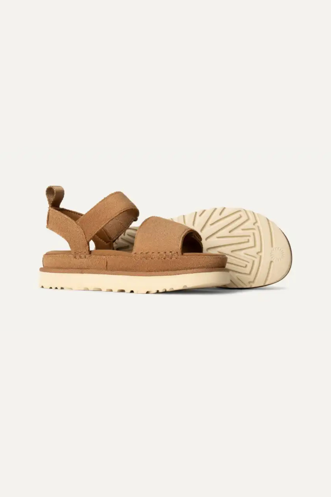 UGG women goldenstar in chestnut. Side view